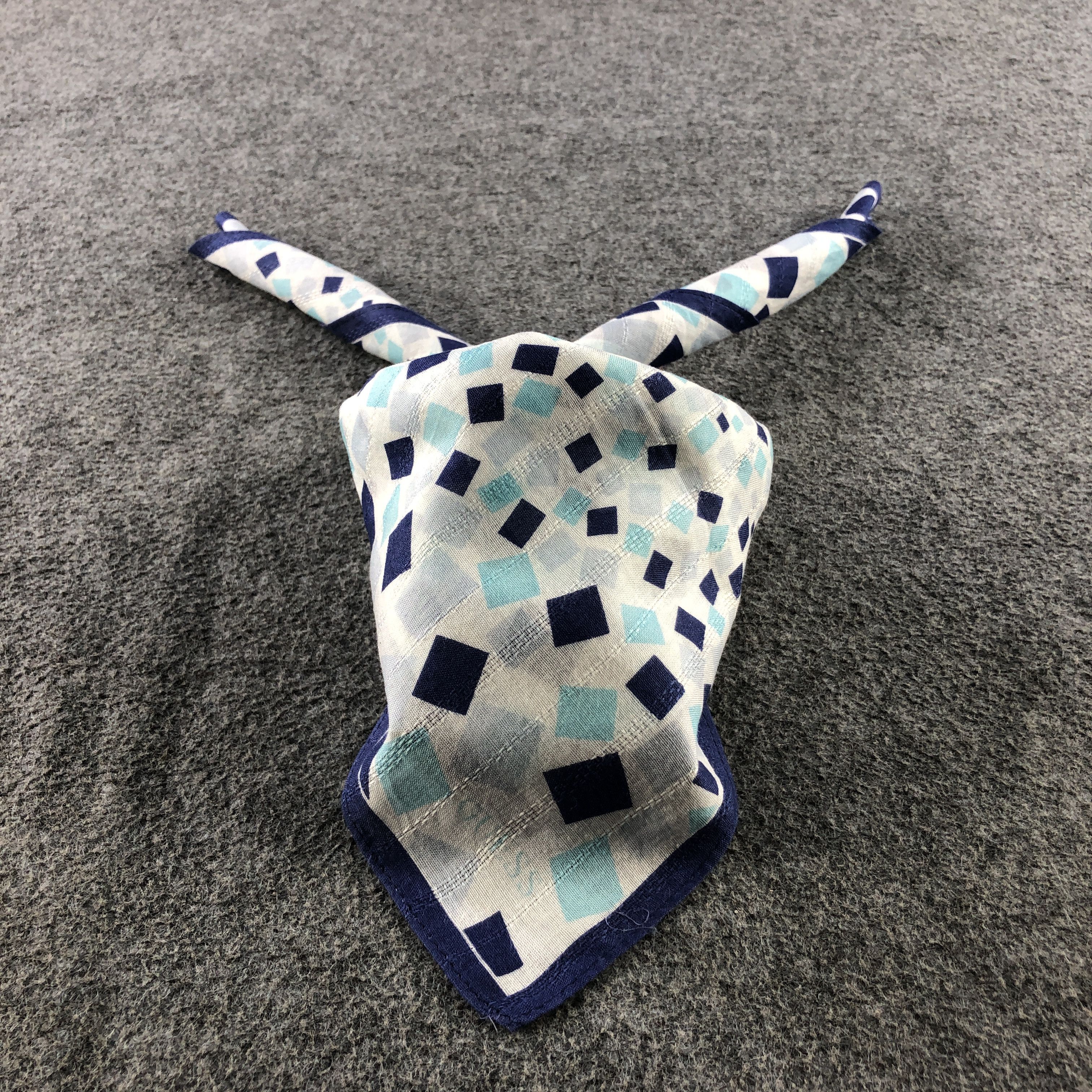 Guess Guess Handkerchief Neckerchief Bandana H2345 Size ONE SIZE - 1 Thumbnail