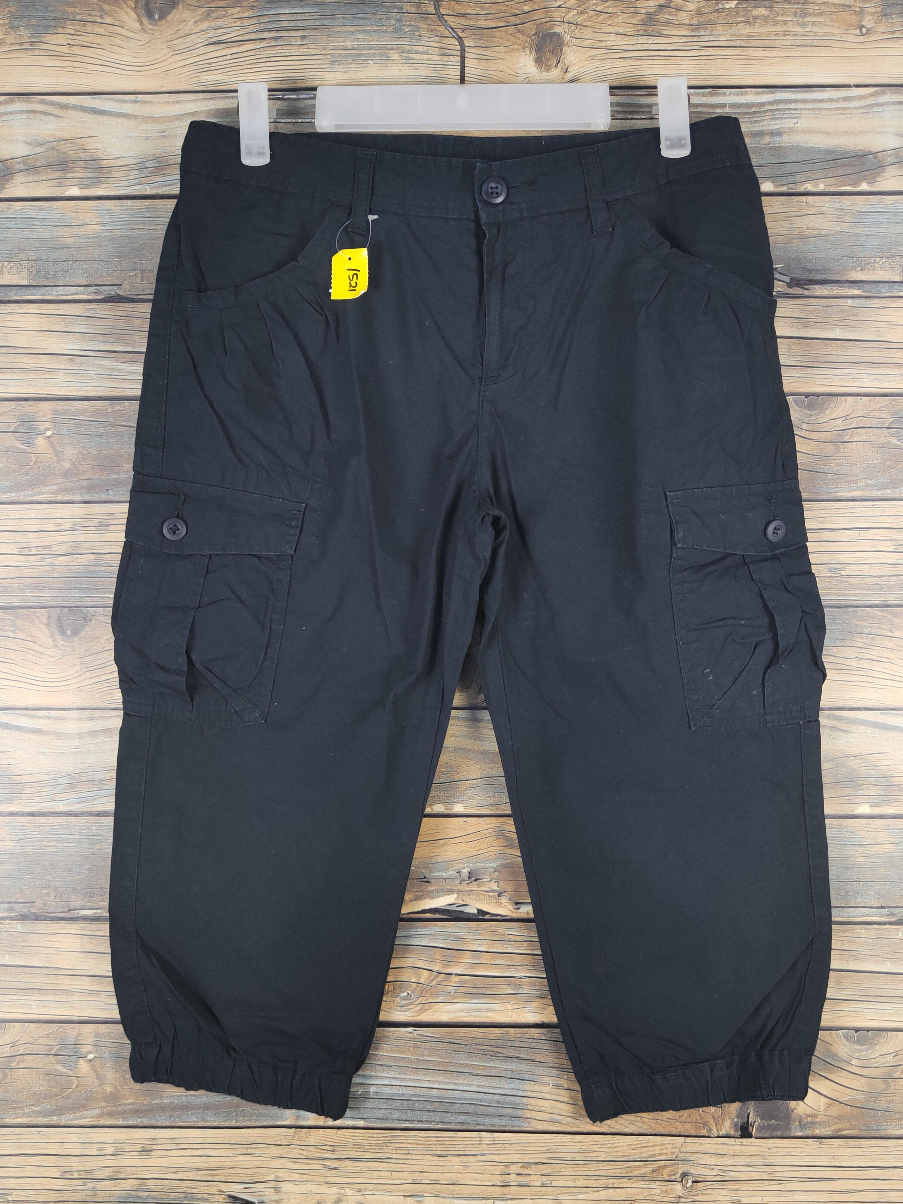 Japanese Brand DL Uniqlo Black Multipocket Tactical Cargo Pants #1521 Size 28" / US 6 / IT 42 - 1 Thumbnail