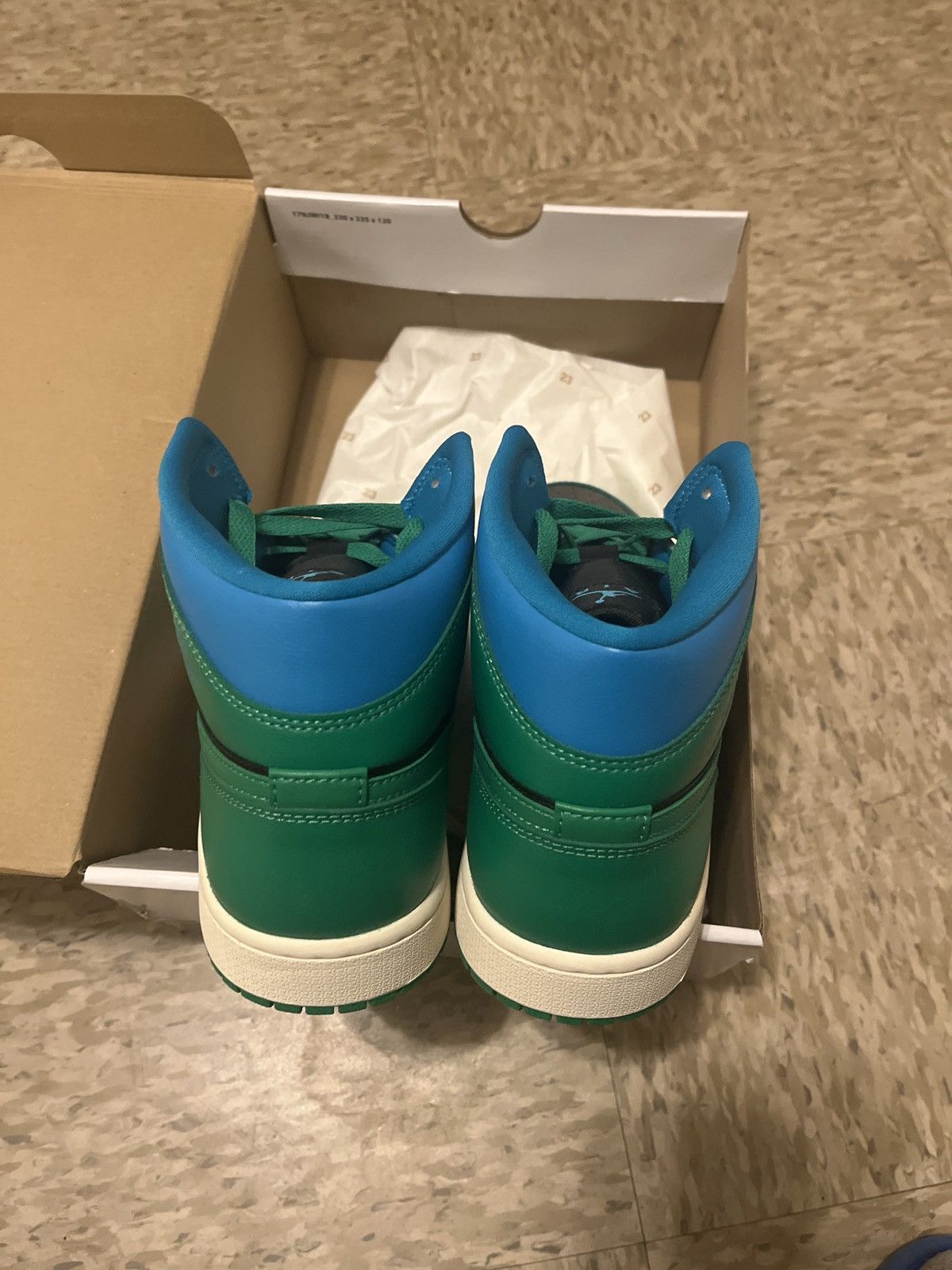 Nike lucky green jordan 1 Size US 11 / IT 41 - 4 Thumbnail