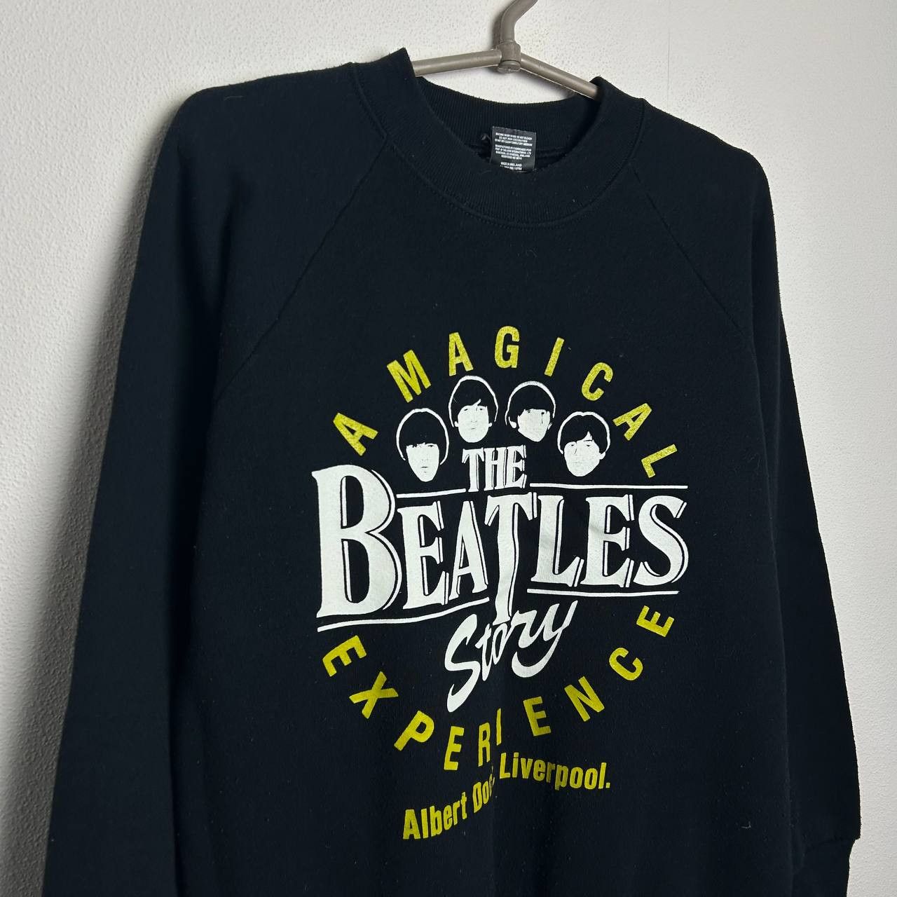 Band Tees Vintage The Beatles Big logo 90s black rock band sweatshirt Size US S / EU 44-46 / 1 - 2 Thumbnail