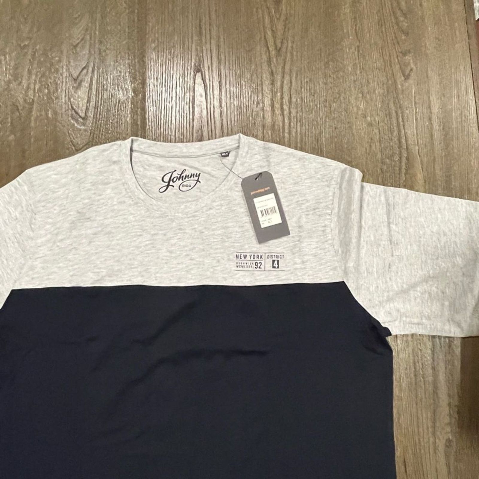 Vintage NWT Johnny Bigg NY District Spliced Tee Navy Size XL Tall Size US XL / EU 56 / 4 - 2 Thumbnail