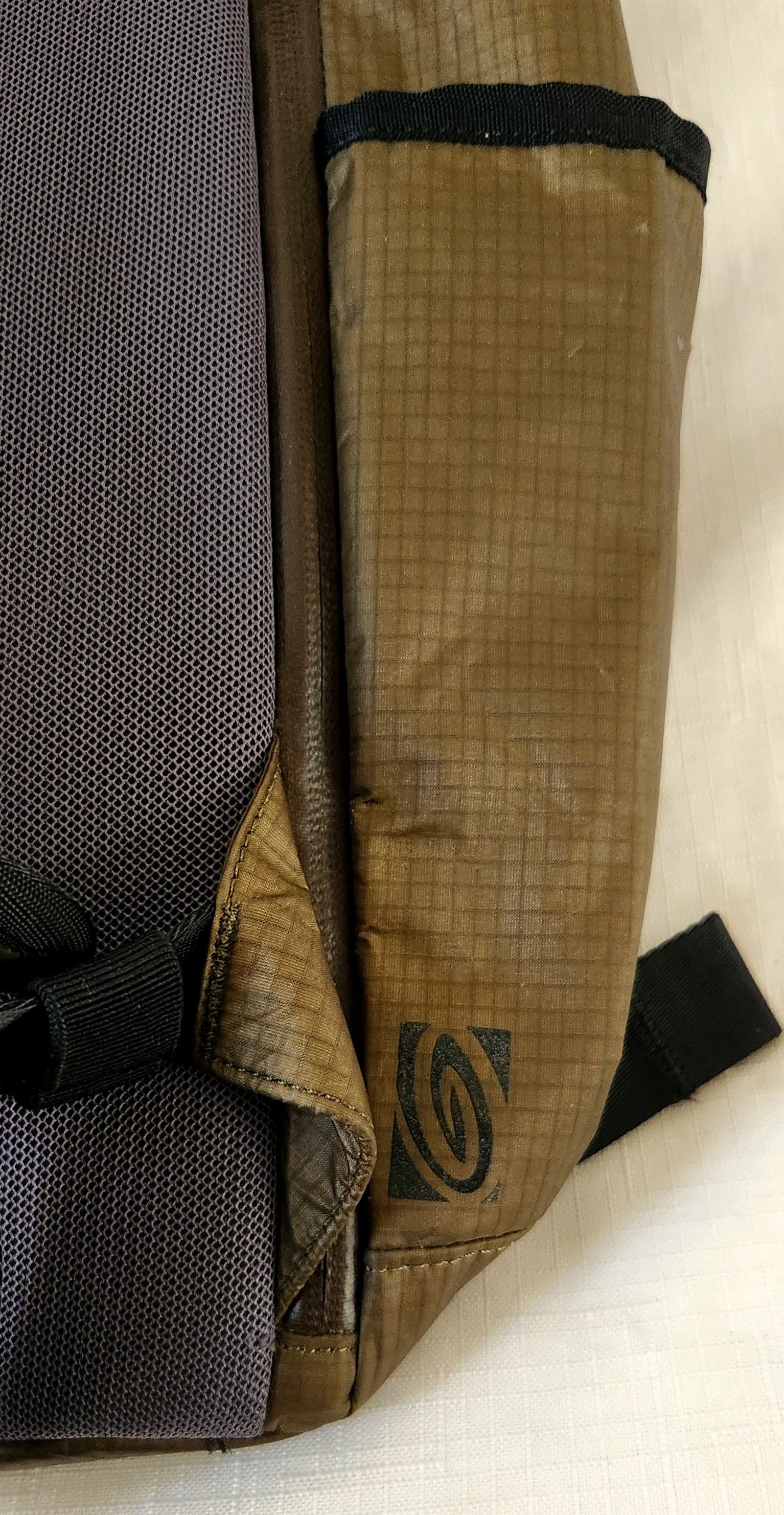 Timbuk2 TIMBUK2 Lug Launch Pack Olive Color w/ line green Lining Size ONE SIZE - 12 Thumbnail