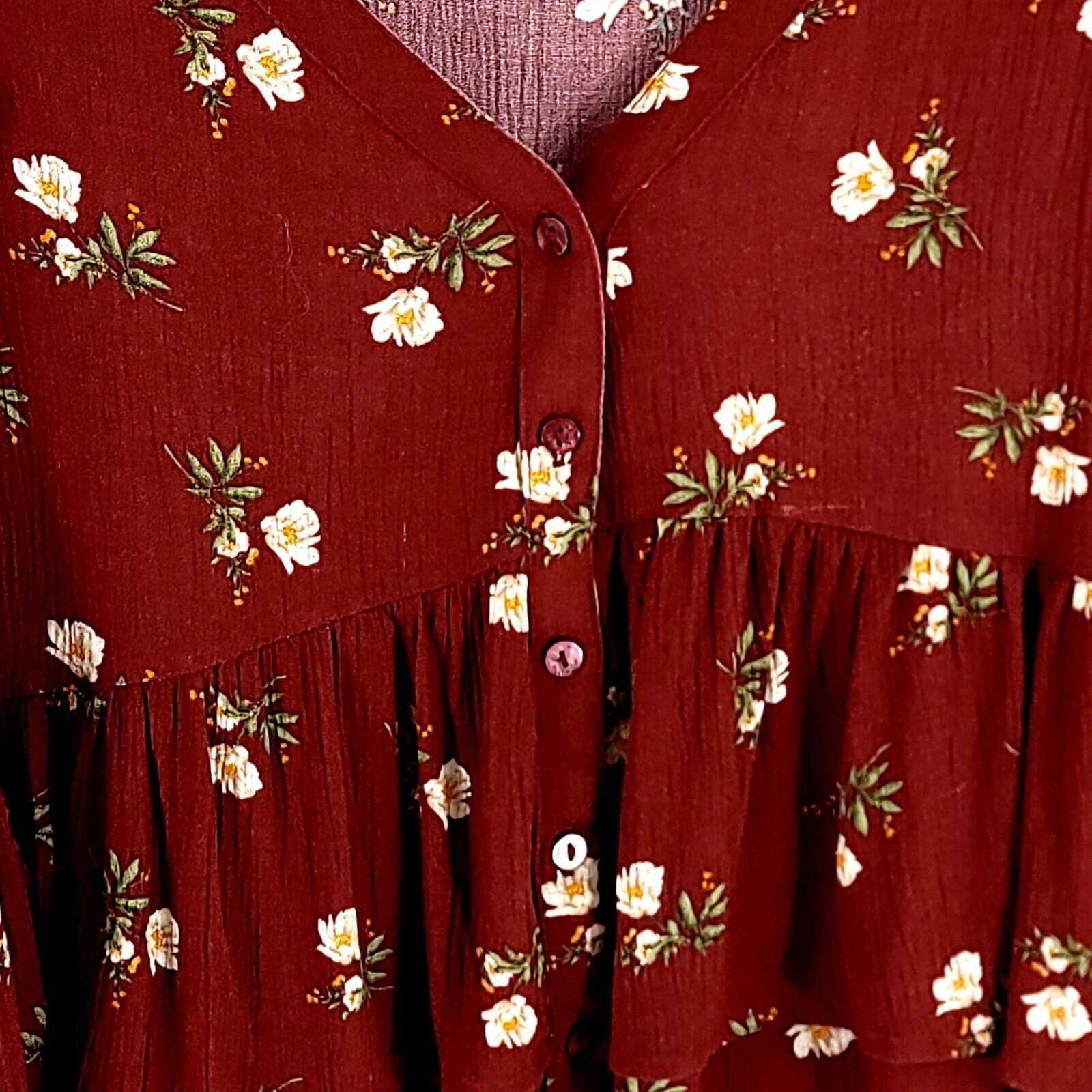American Eagle Outfitters American Eagle Button Front Blouse Floral Brown Medium V-Nec Size M / US 6-8 / IT 42-44 - 2 Thumbnail