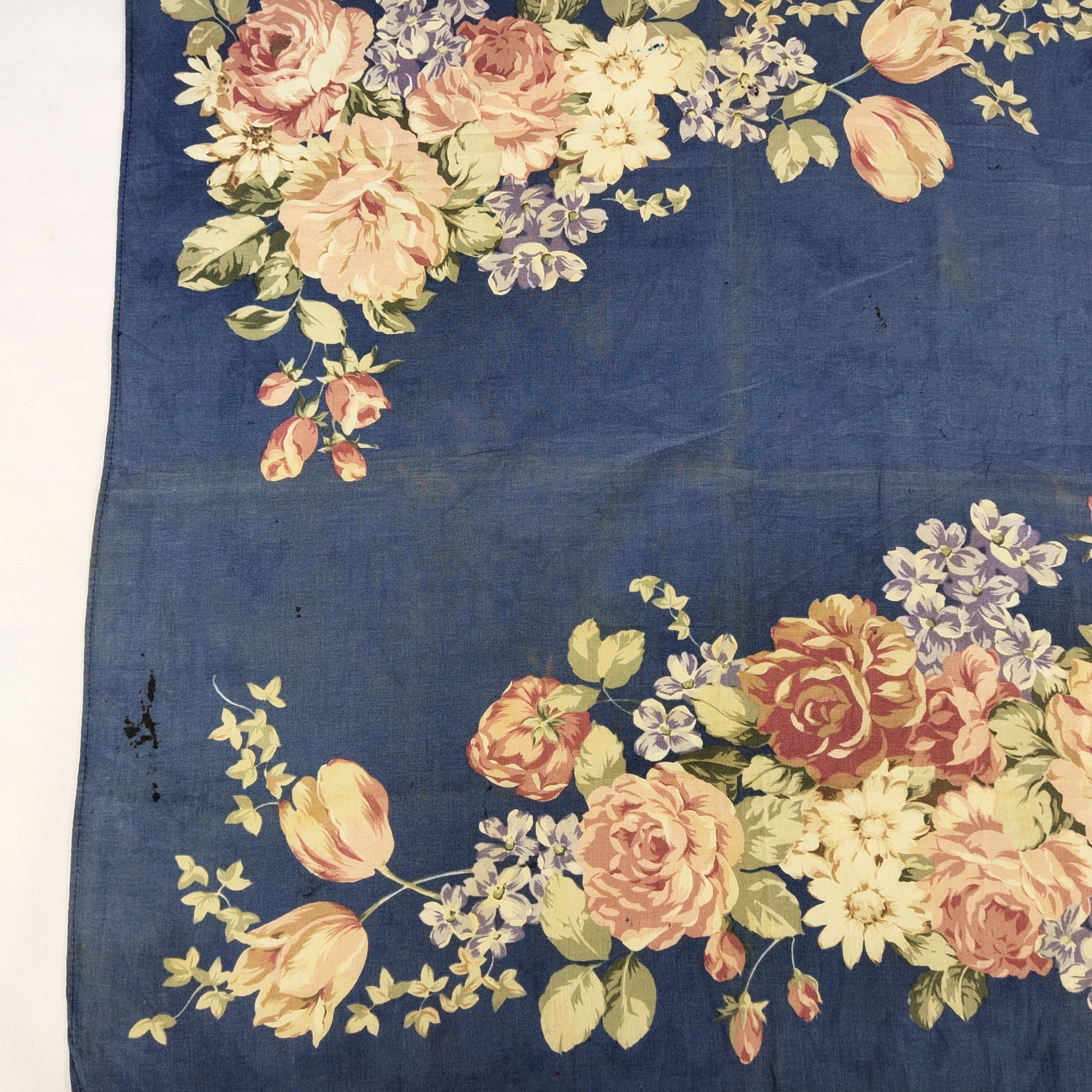 Katharine Hamnett London × Vintage Katharine Hamnett Handkerchief / Neckerchief / Bandana Size ONE SIZE - 7 Thumbnail