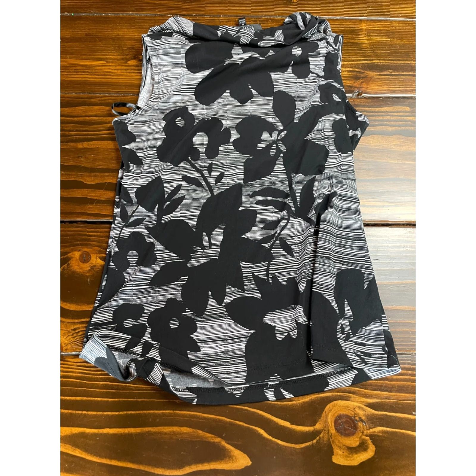 Kasper **Women's Black Sleeveless Cowl Neck T-Shirt, Kasper Size Small** User: Women's Black Sleeveless Cowl Neck Shirt, Kasper Size Small Size S / US 4 / IT 40 - 2 Thumbnail