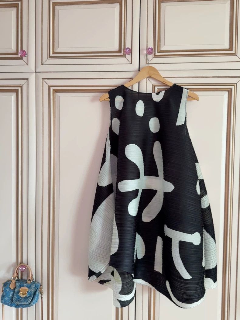 Issey Miyake Issey Miyake size:3 Black and white classic oracle bone sc Size XS / US 0-2 / IT 36-38 - 2 Thumbnail