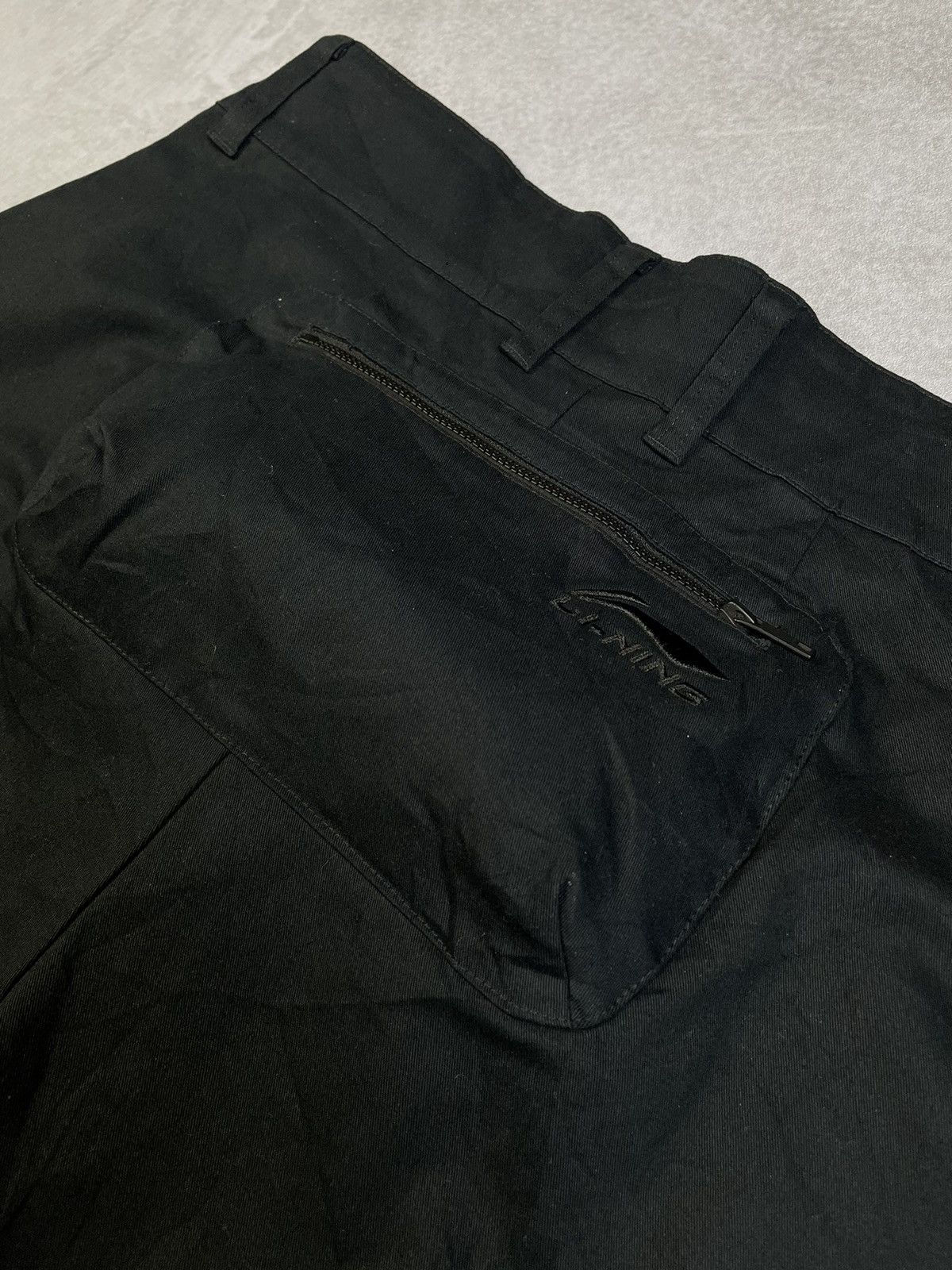 Li-Ning FW21 Li-Ning x Xiao Zhan Loose Fit Sport Pants Size US 31 - 11 Thumbnail