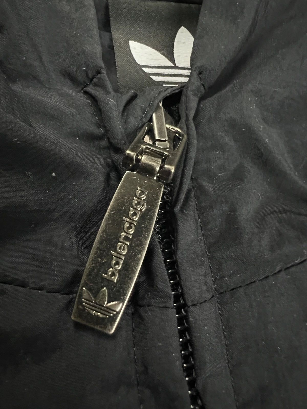 Balenciaga BALENCIAGA X ADIDAS SAMPLE TAPED LOGO WIND BREAKER JACKET Size US XXS / EU 40 - 4 Thumbnail