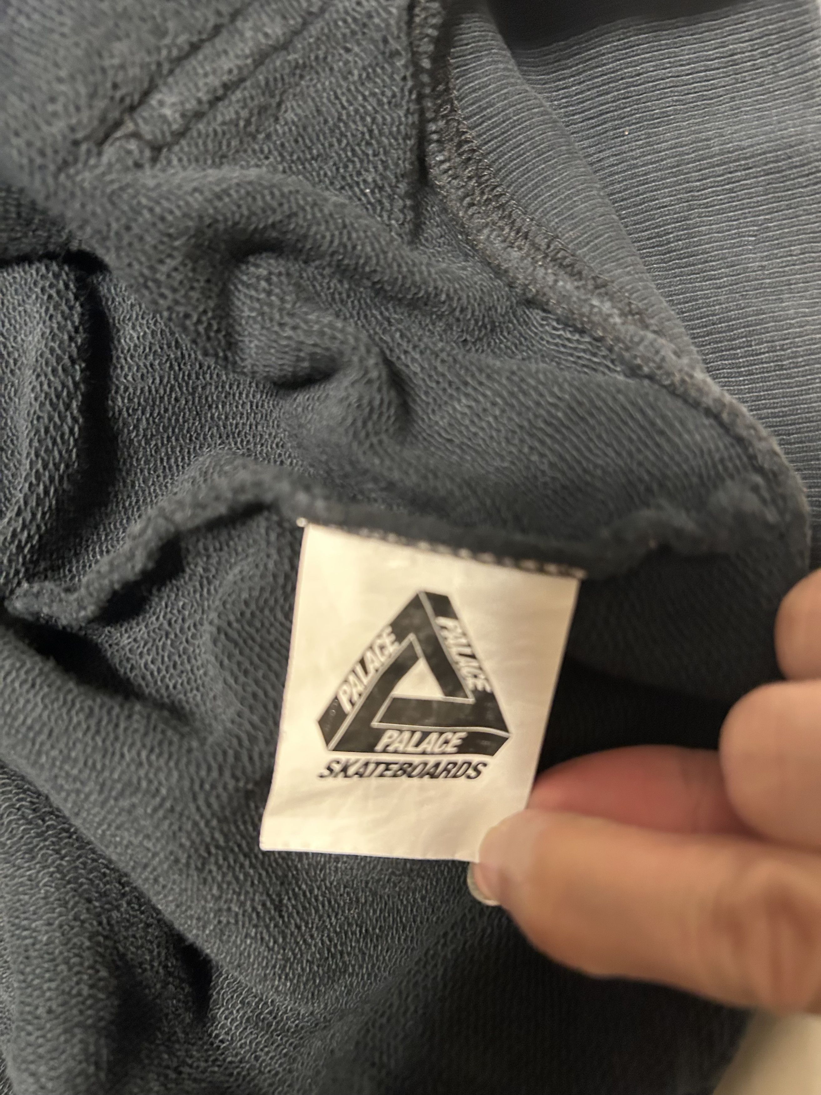 Palace Palace Tri-Flect Hood FW17 Black — Medium Size US M / EU 48-50 / 2 - 6 Thumbnail