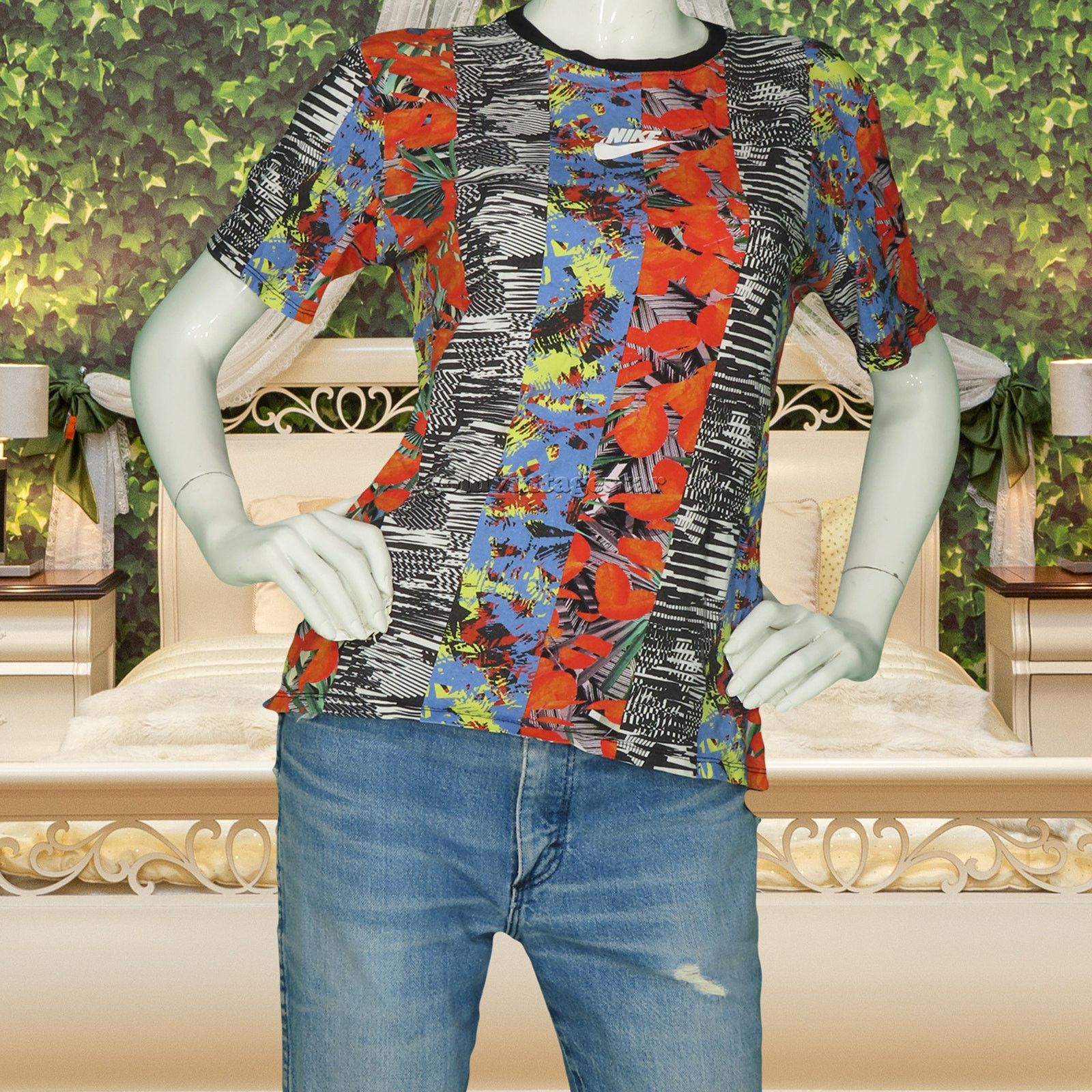 Other Nike Womens T Shirt Bright Tropical Urban M Size M / US 6-8 / IT 42-44 - 2 Thumbnail
