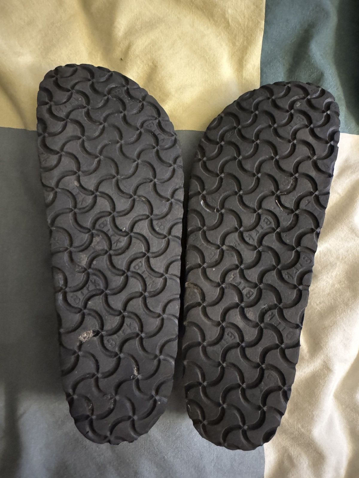 Birkenstock Birkenstock Boston Black Suede Size US 7 / EU 40 - 4 Thumbnail