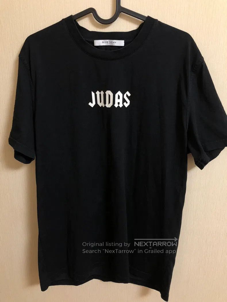 Givenchy Givenchy T-shirt Size US L / EU 52-54 / 3 - 1 Thumbnail
