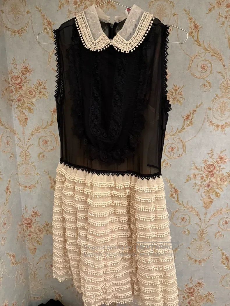Valentino Valentino Lace doll neck dress Size M / US 6-8 / IT 42-44 - 1 Thumbnail