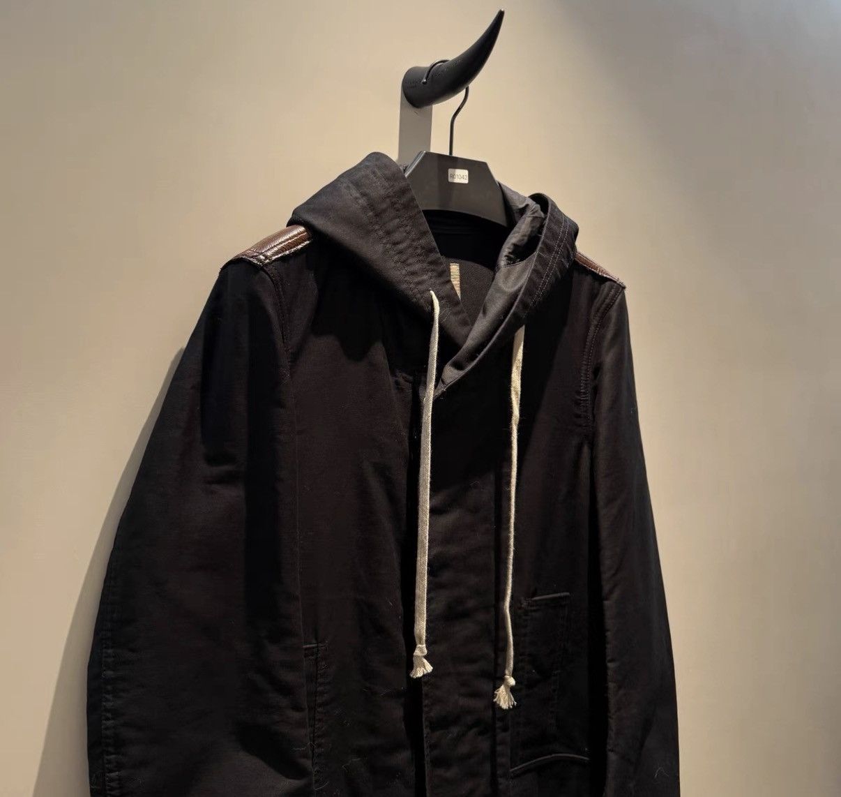 Rick Owens Rick Owens DRKSHDW Drawstring Coat with Special Back Panel Size XS / US 0-2 / IT 36-38 - 2 Thumbnail