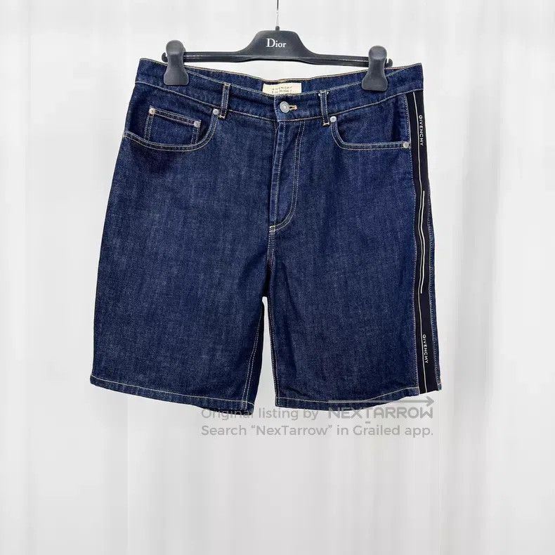 Givenchy Givenchy Side Letter Denim Shorts Size US 33 - 1 Thumbnail
