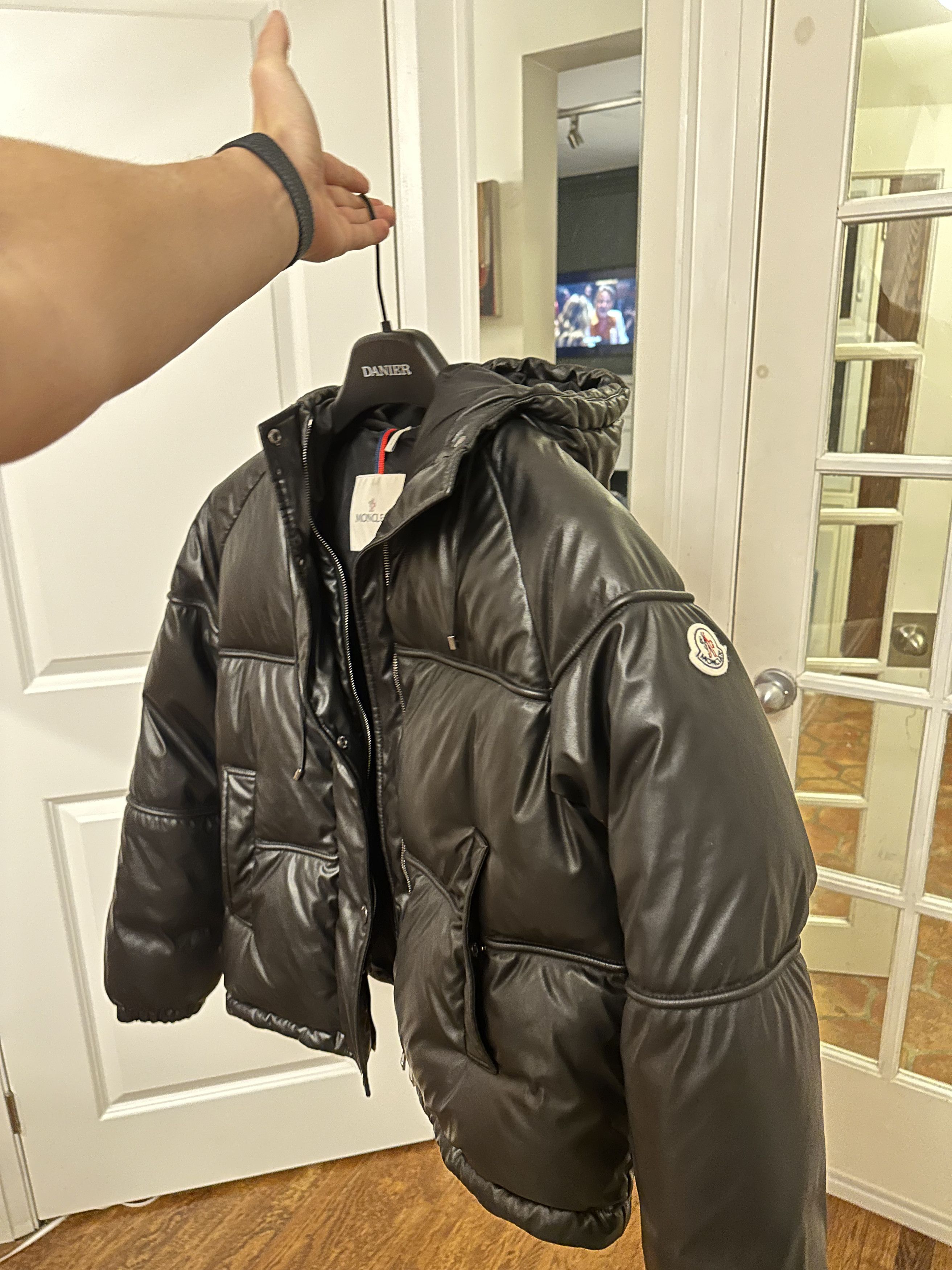 Moncler Moncler down bomber Maya Size XS / US 0-2 / IT 36-38 - 2 Thumbnail