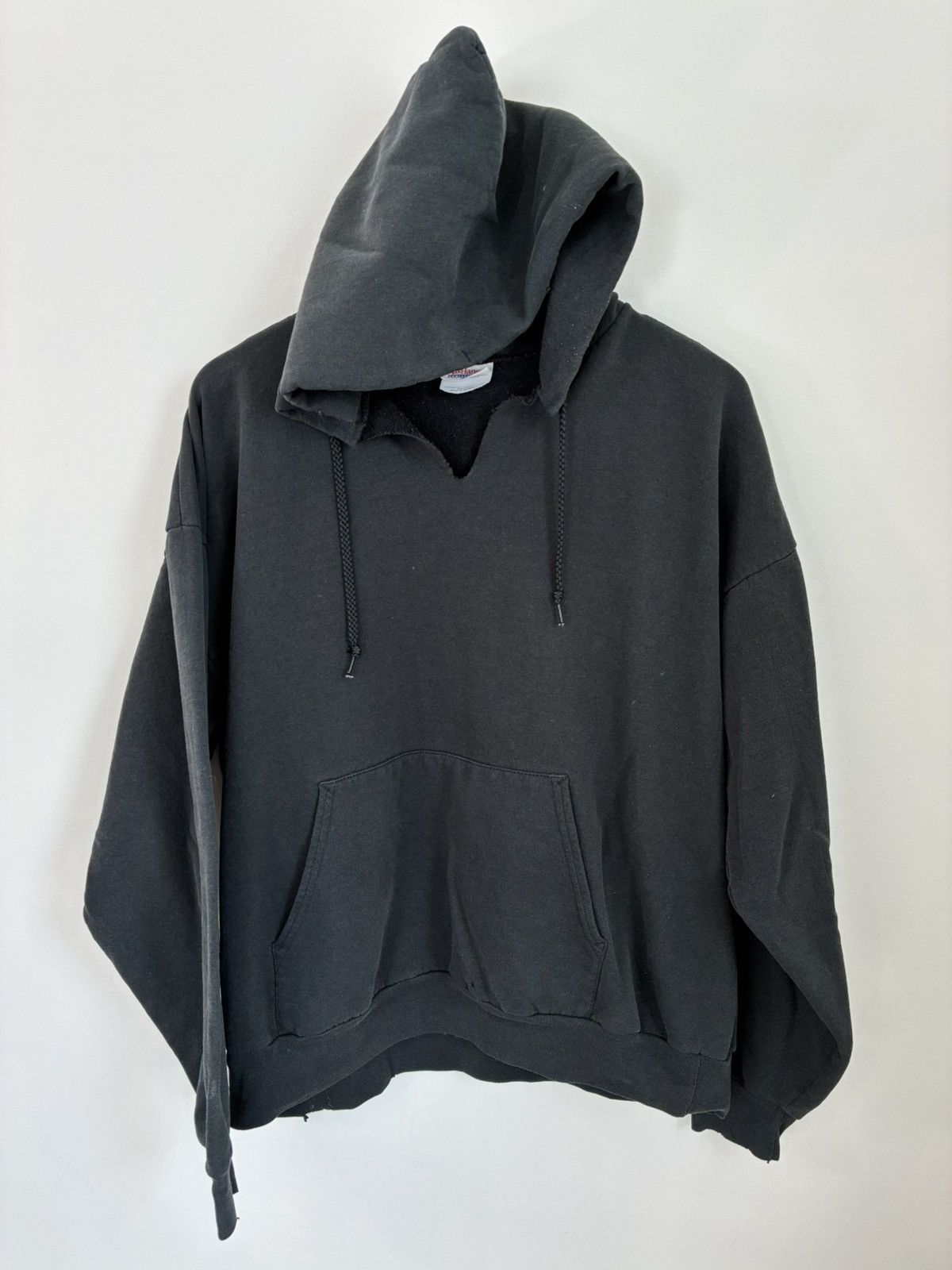 Vintage Vintage Faded Blank Boxy Fit Distressed Basic Hoodie Size US XL / EU 56 / 4 - 1 Thumbnail