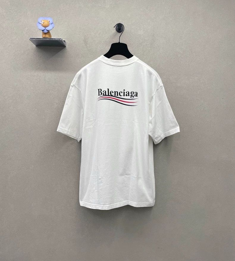 Balenciaga Balenciaga Solid Color Logo Alphabet Printed Round Neck Sh Size US XS / EU 42 / 0 - 2 Thumbnail