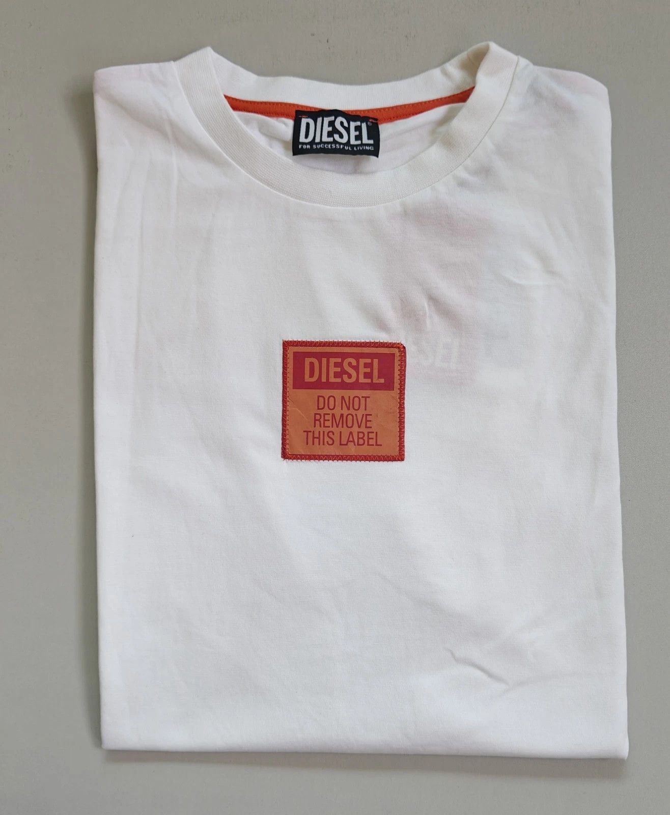 Diesel DIESEL White T-Shirt With Logo Patch T 4138 Size US M / EU 48-50 / 2 - 1 Thumbnail