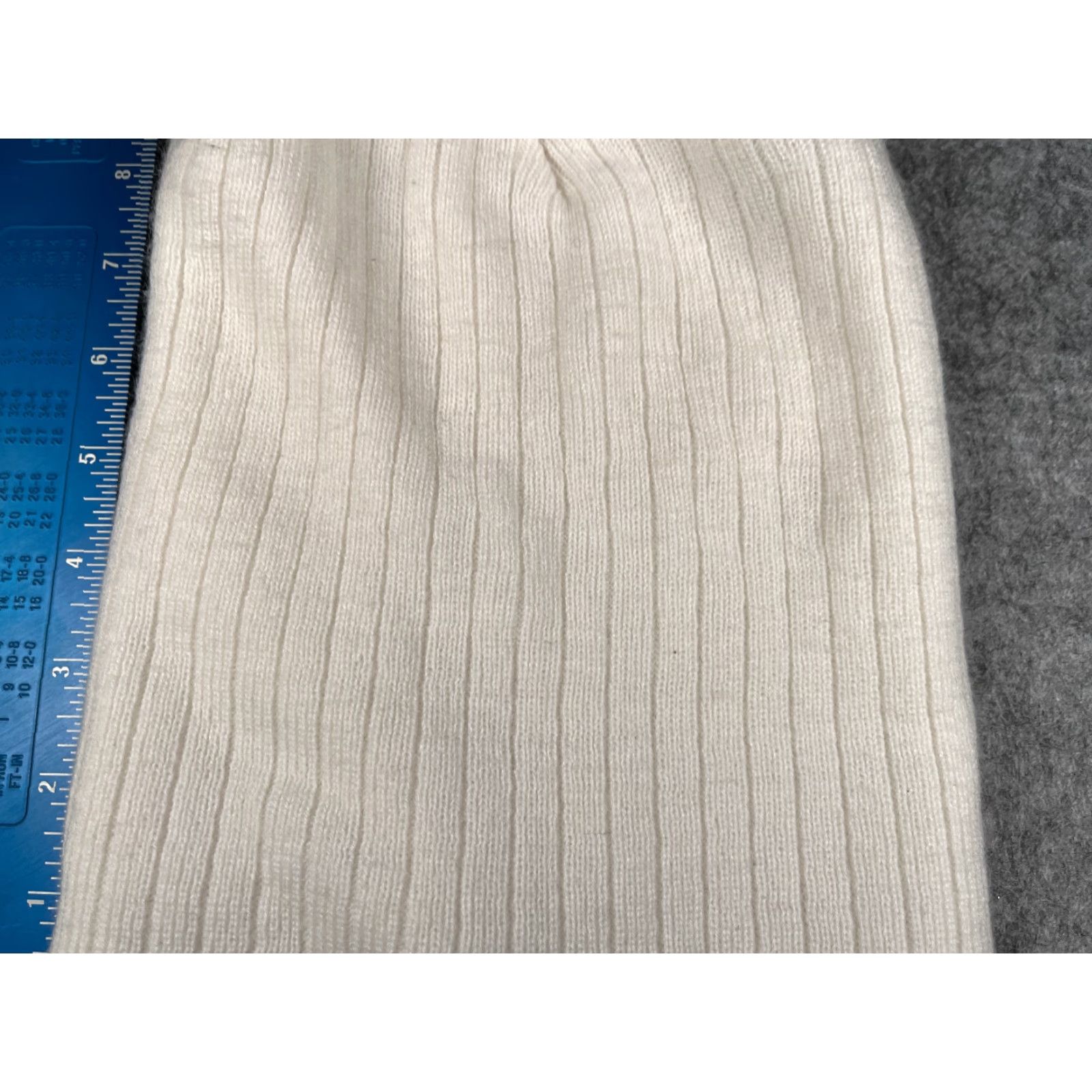 Vintage Time And Tru Beanie One Size White Knit Hat Womens - Beanie, Toque, Ski Outdoor, Lightweight, Adjustable, Polyester Blend, Adult Women Size ONE SIZE - 2 Thumbnail