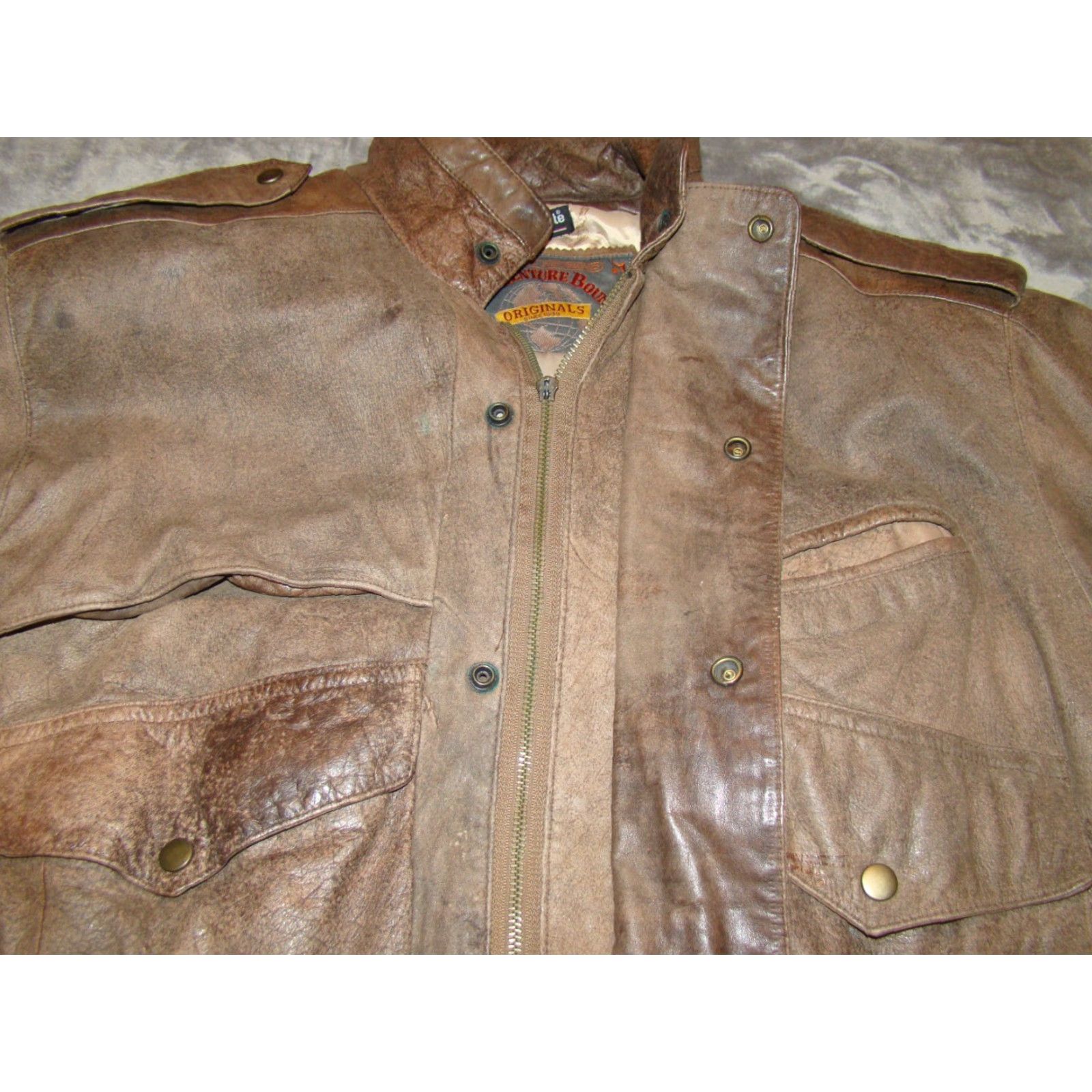 Vintage VINTAGE Adventure Bound Mens L Leather Bomber Jacket Short Brown Zip Snap Liner Removable Lining Epaulets Adjustable Cuffs 25" Armpit 22.5" Casual Size US L / EU 52-54 / 3 - 5 Thumbnail