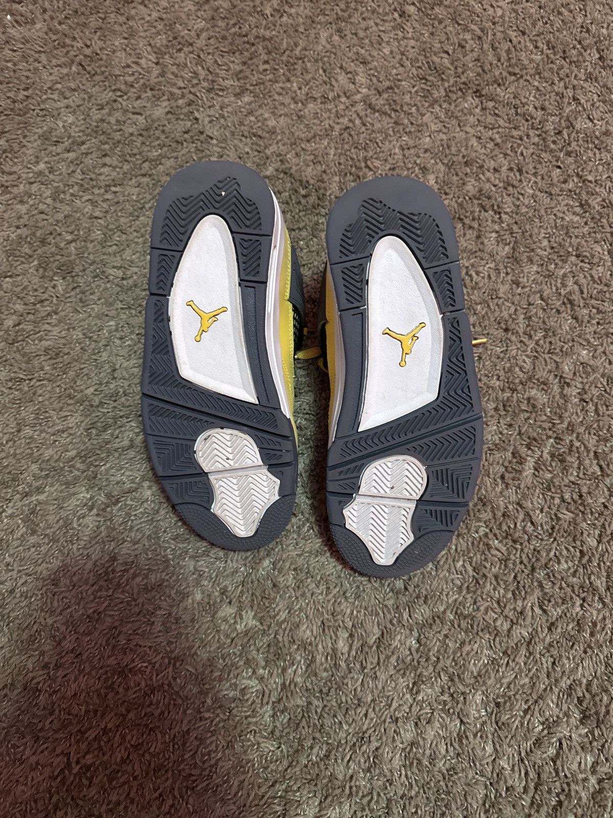 Air Jordan 4 Retro Lightning (2021) (GS)