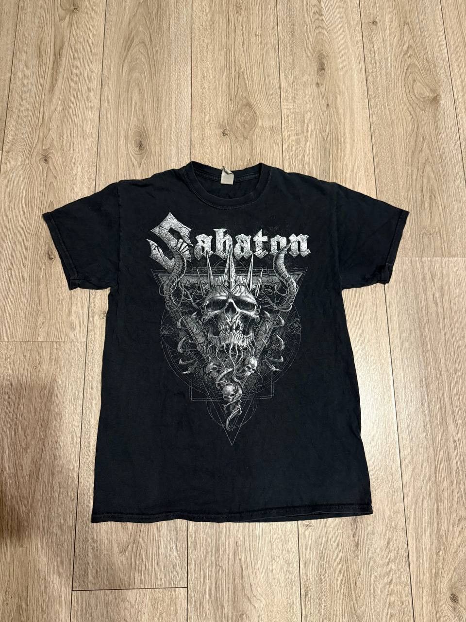 Band Tees × Gildan Sabaton the Great Tour 2020 t shirt graphic print medium men Size US M / EU 48-50 / 2 - 1 Thumbnail