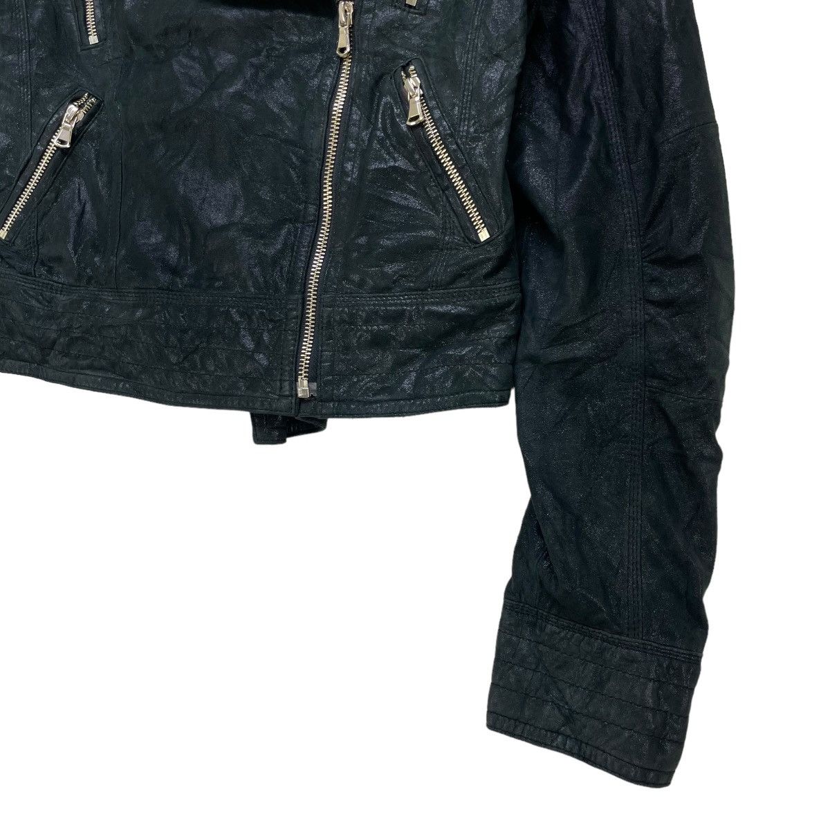 Japanese Brand Japanese Brand Elegant She Leather Double Collar Shining Size M / US 6-8 / IT 42-44 - 4 Thumbnail