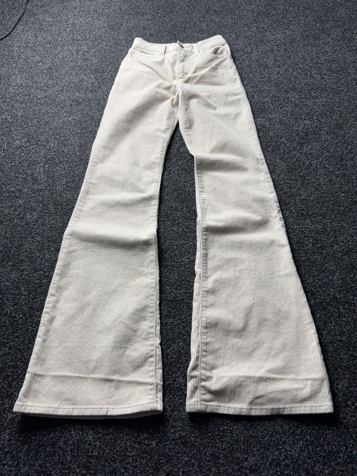 Levi's Retro Style 70s Levi’s Corduroy Flared Pants Cream Y2K 00s Size 23" - 1 Thumbnail