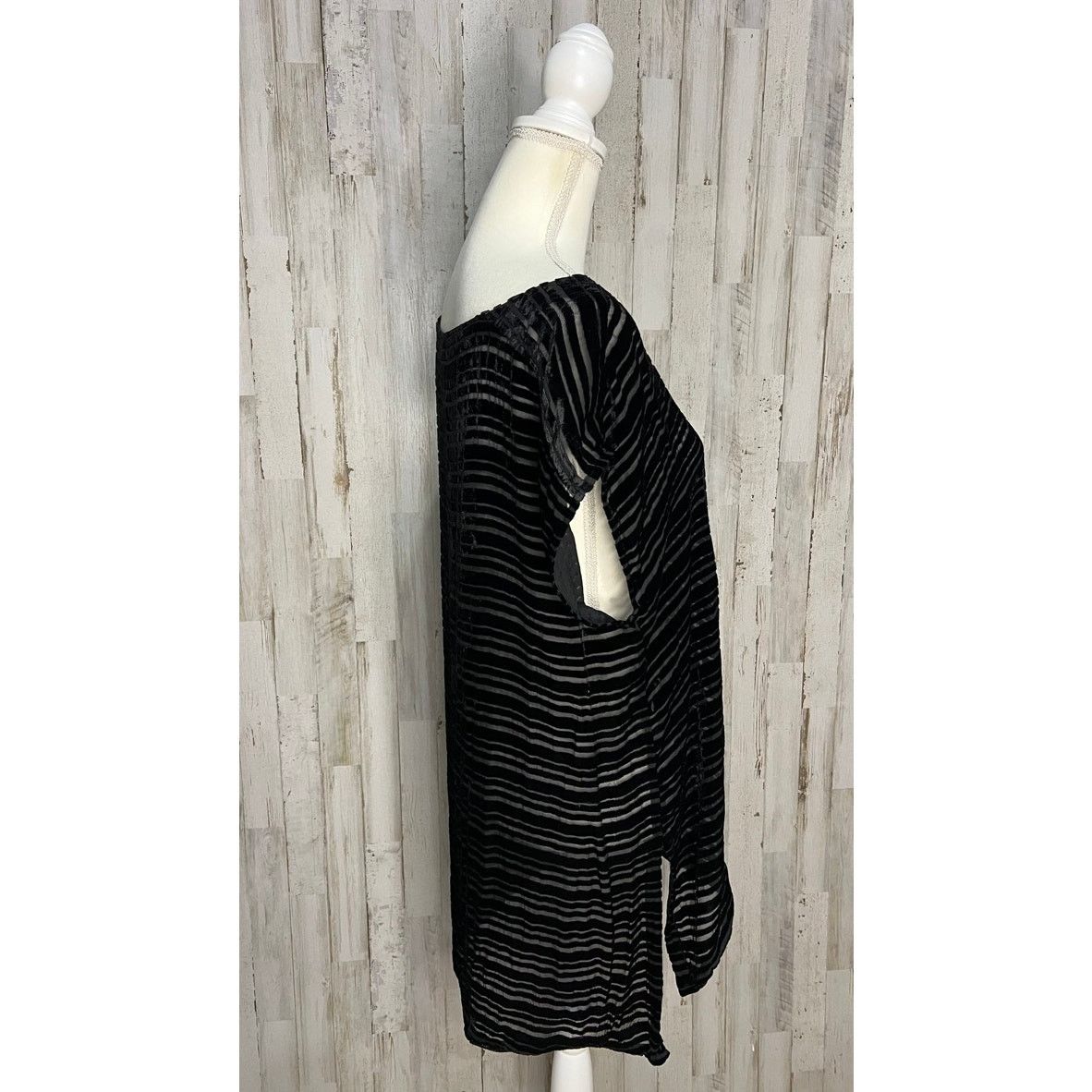 Eileen Fisher Eileen Fisher Women's M Black Velvet Burnout Stripe Blouse Size M / US 6-8 / IT 42-44 - 3 Thumbnail