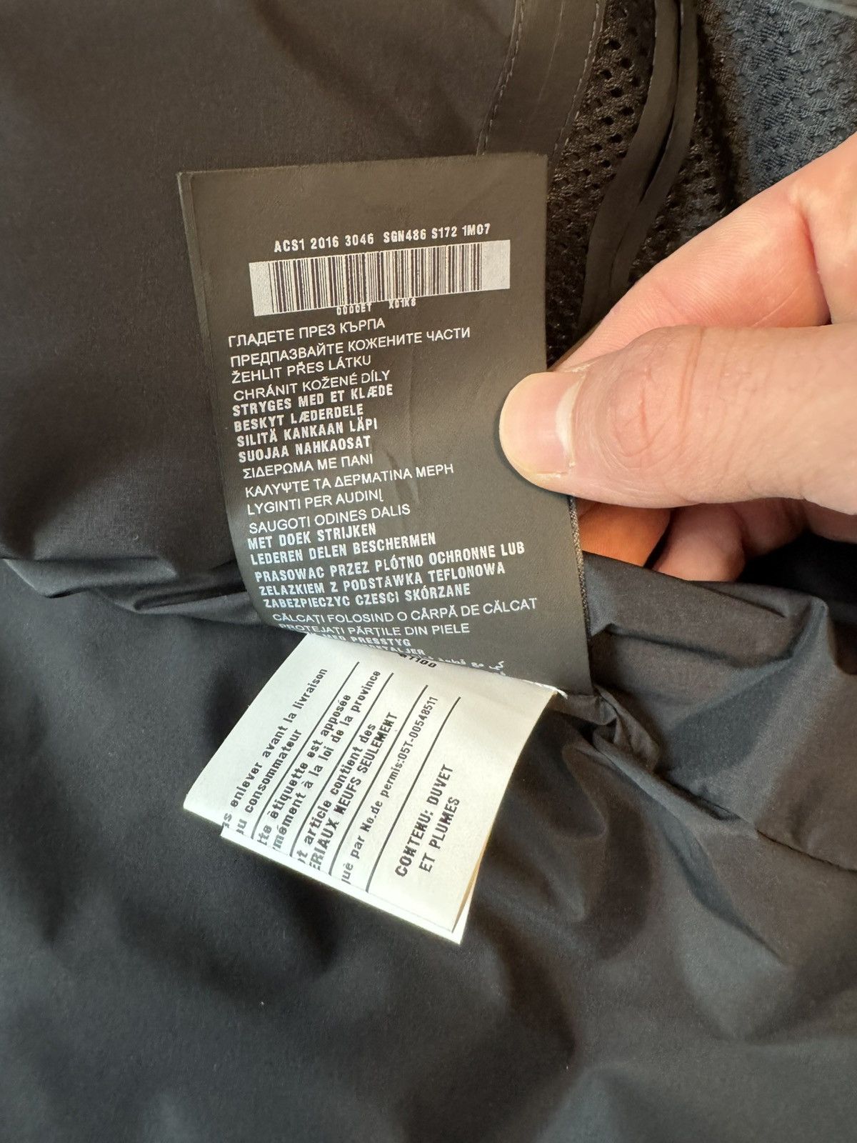 Prada Prada Triangle Plaque Logo Hooded Puffer Jacket Size US L / EU 52-54 / 3 - 11 Thumbnail