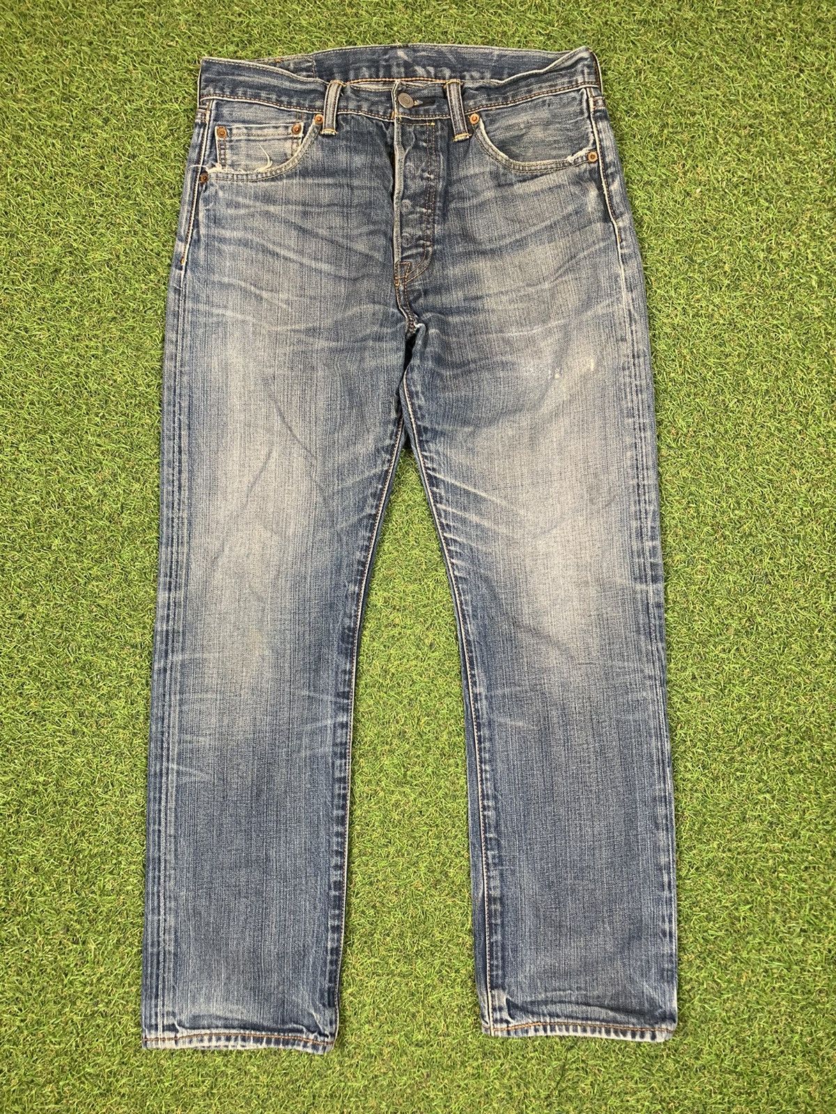 Levi's Vintage Levi’s 501 jeans denim faded style size 32x30 Size US 32 / EU 48 - 6 Thumbnail