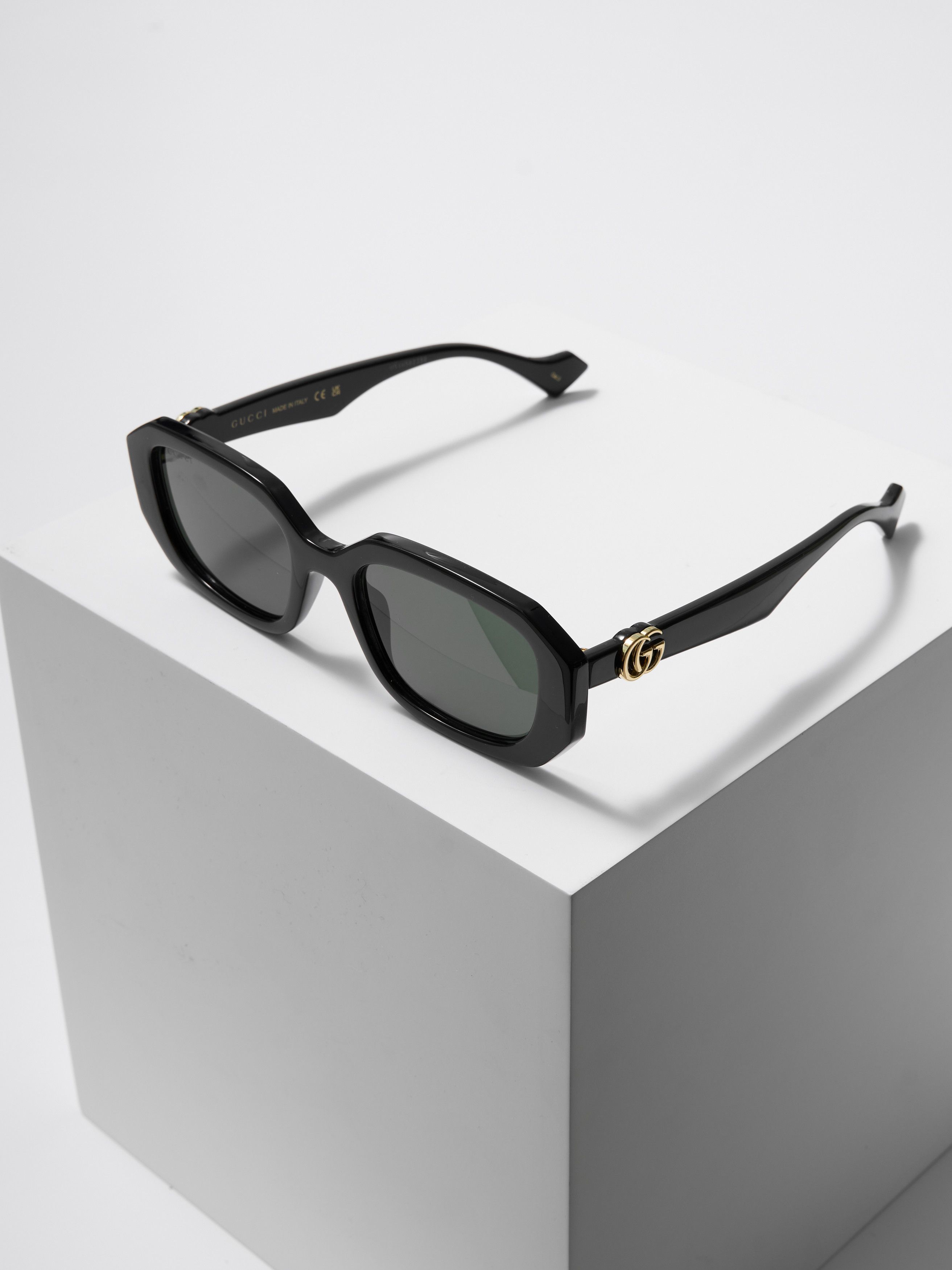 Gucci GUCCI GG1535S 001 SUNGLASSES Size ONE SIZE - 1 Thumbnail