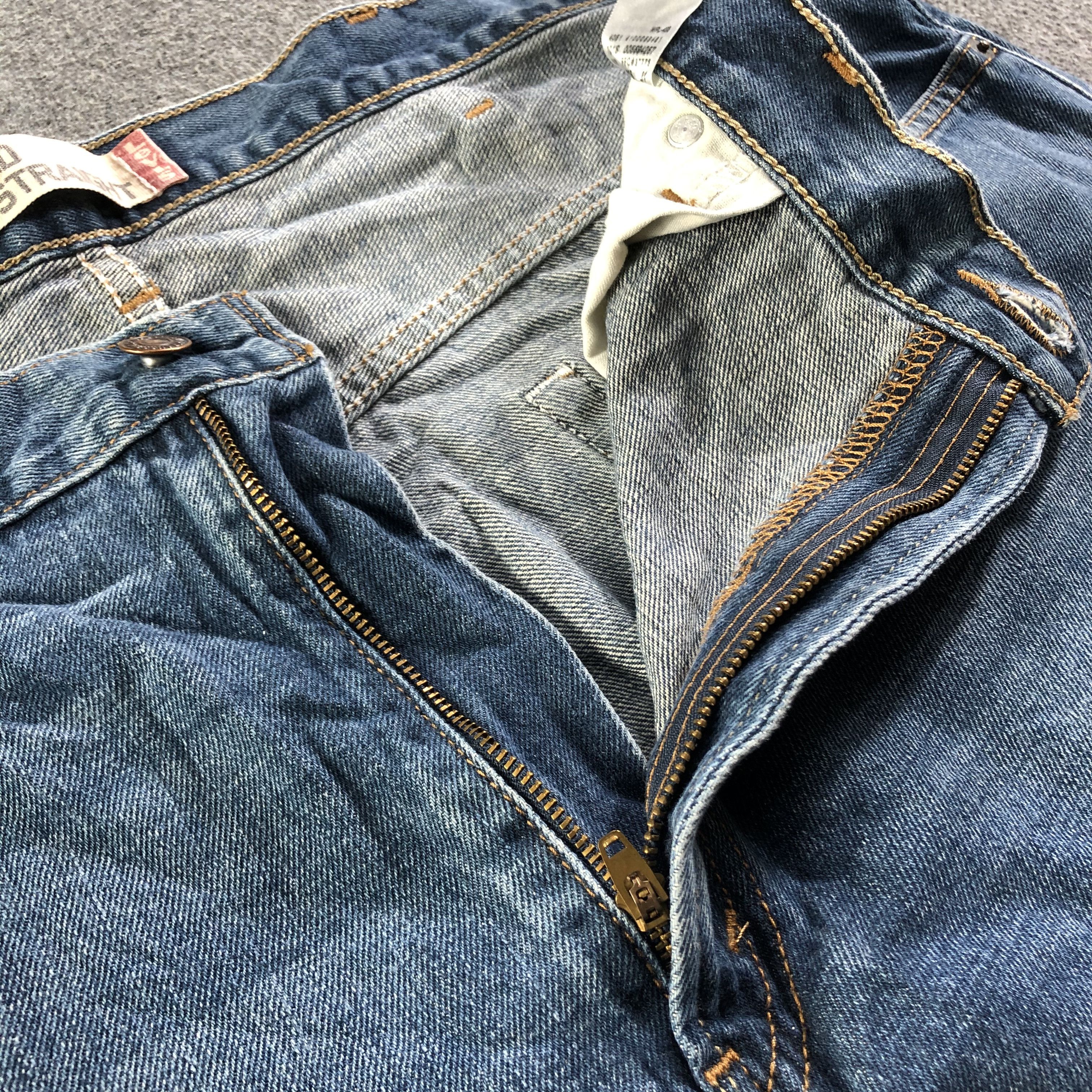 Levi's Vintage Blue Wash Levis 559 Jeans-J3175 Size US 40 / EU 56 - 8 Thumbnail