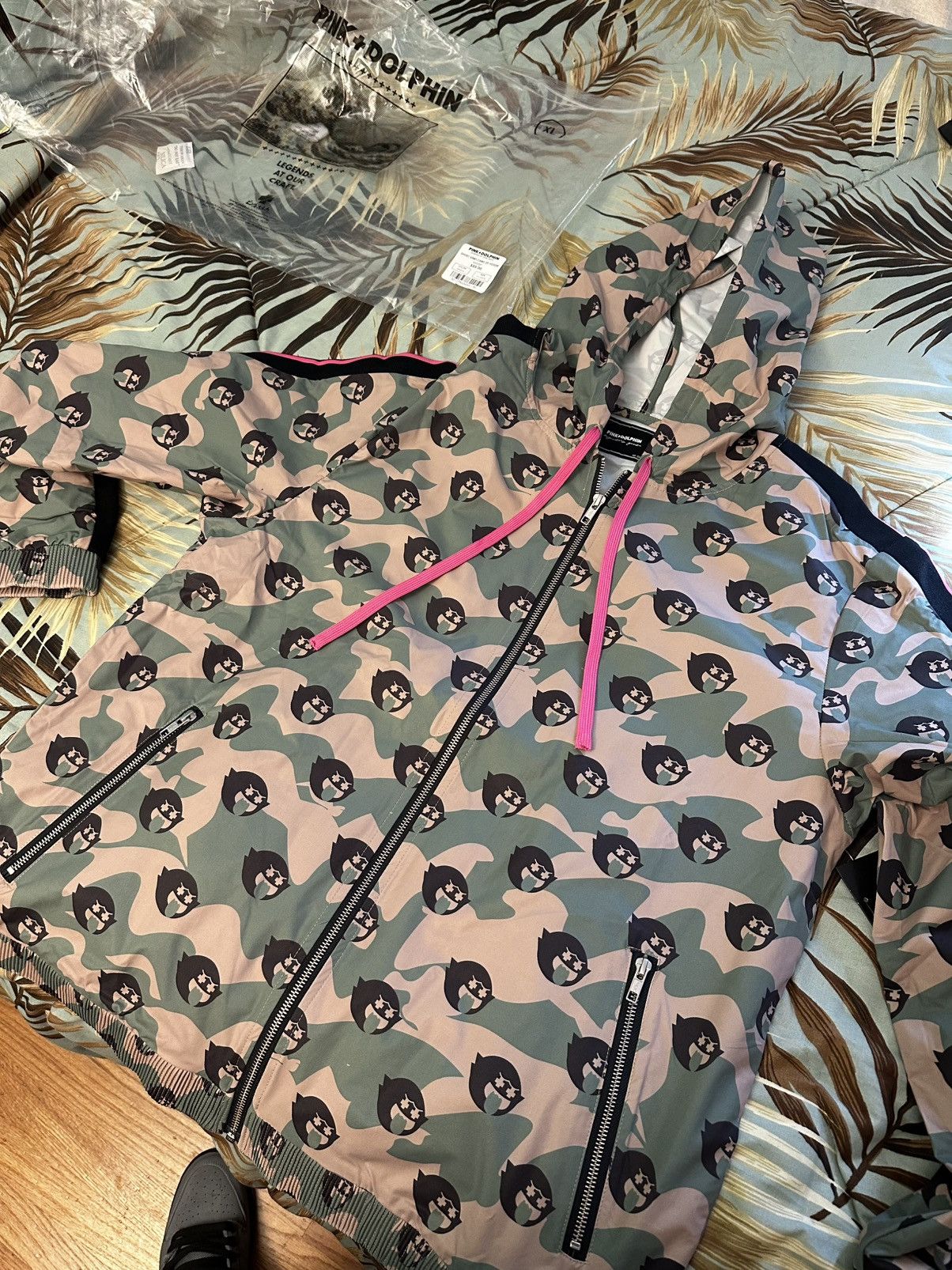 Pink Dolphin Pink dolphin camo zip up Size US XL / EU 56 / 4 - 1 Thumbnail