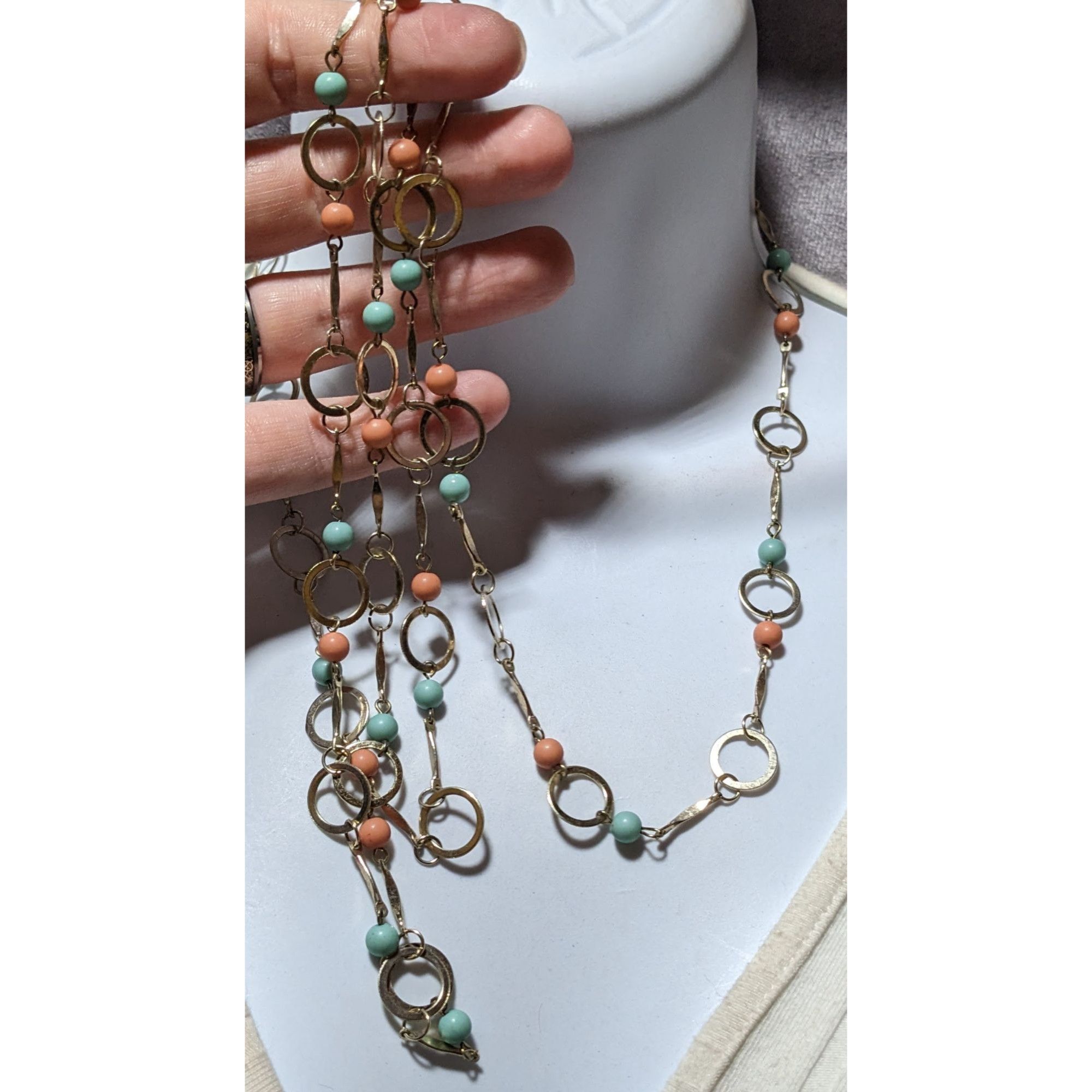 Other Retro Hoop Link Pink And Blue Beaded Necklace Size ONE SIZE - 6 Thumbnail