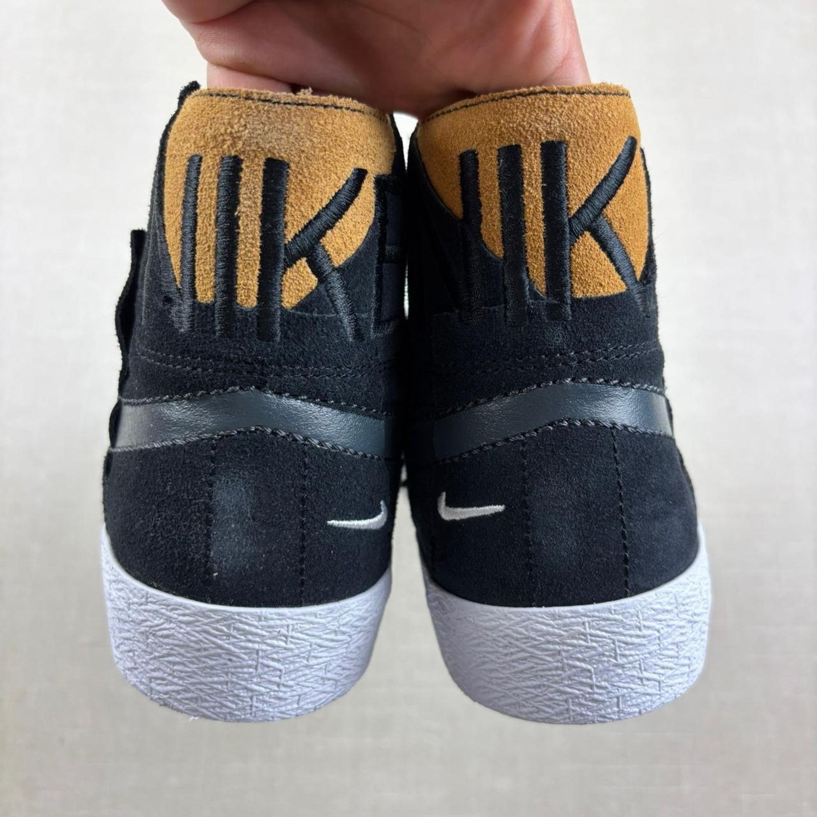 Nike ♣️ 2023 Nike SB Blazer Mid “Black Patchwork” 9.5M Size US 9.5 / EU 42-43 - 6 Thumbnail