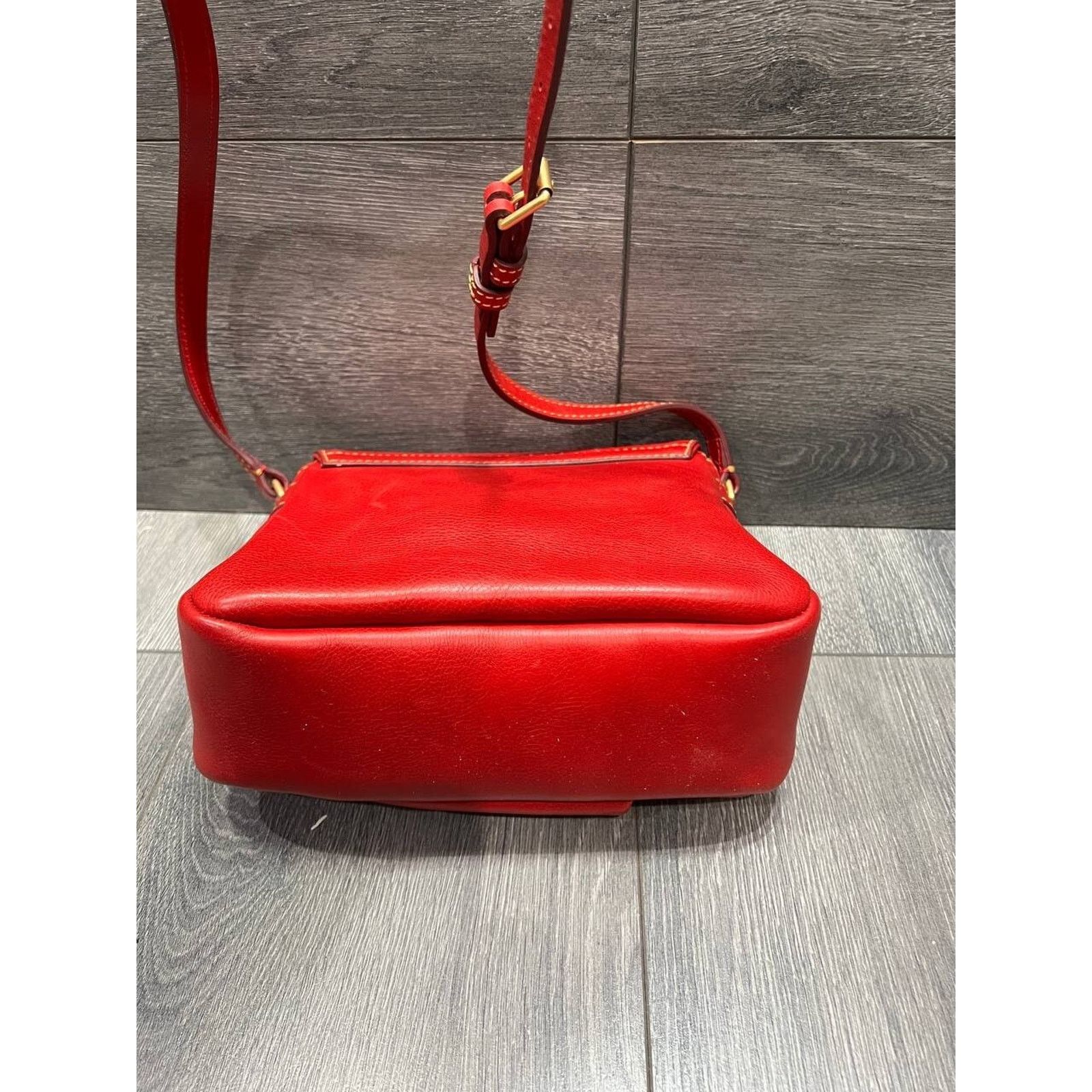 Dooney & Bourke Dooney & Bourke Florentine Leather Flap Crossbo Red A671930 Size ONE SIZE - 3 Thumbnail