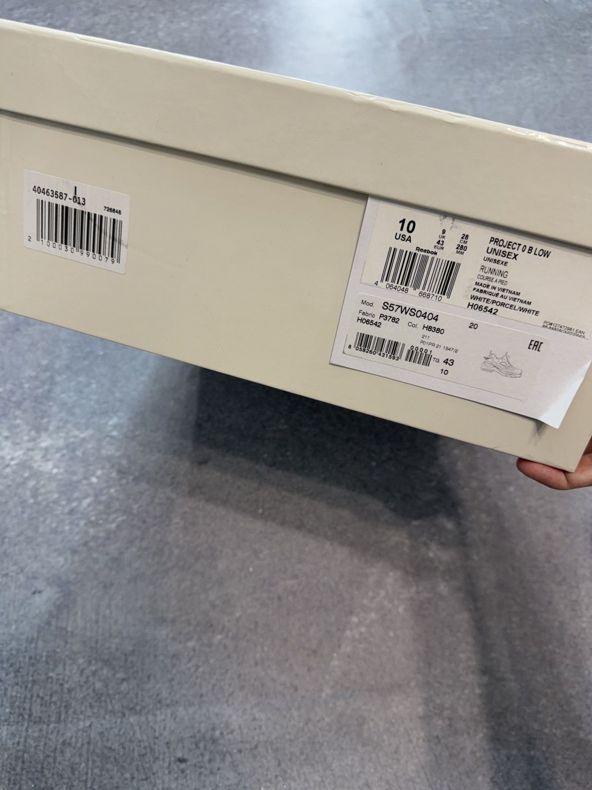 Maison Margiela × Reebok Maison Margiela Tabi x Reebok Instapump Project 0 B White Size US 10 / EU 43 - 12 Thumbnail