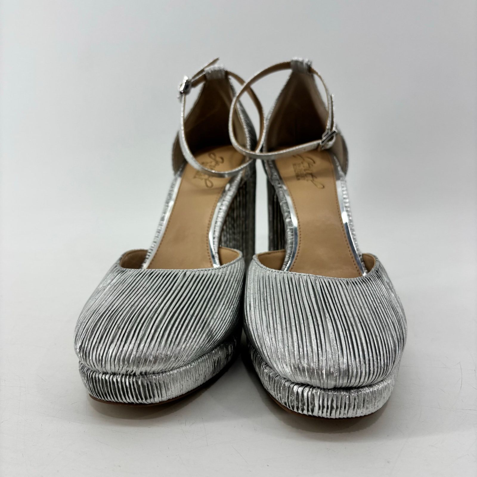 Other Jewel Badgley Mischka Womens 8.5 Silver Stephanie Heel Block Size US 8.5 / IT 38.5 - 11 Thumbnail