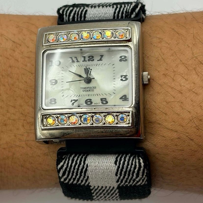 Other Silver Crystal Watch Size ONE SIZE - 2 Thumbnail