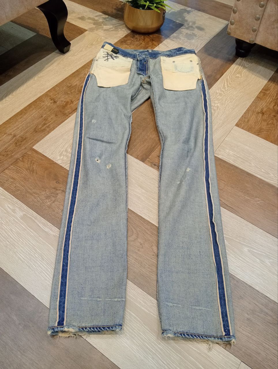 Hysteric Glamour HYSTERIC GLAMOUR KINKY BLUE DISTRESSED SELVEDGE DENIM JEANS Size US 30 / EU 46 - 17 Thumbnail