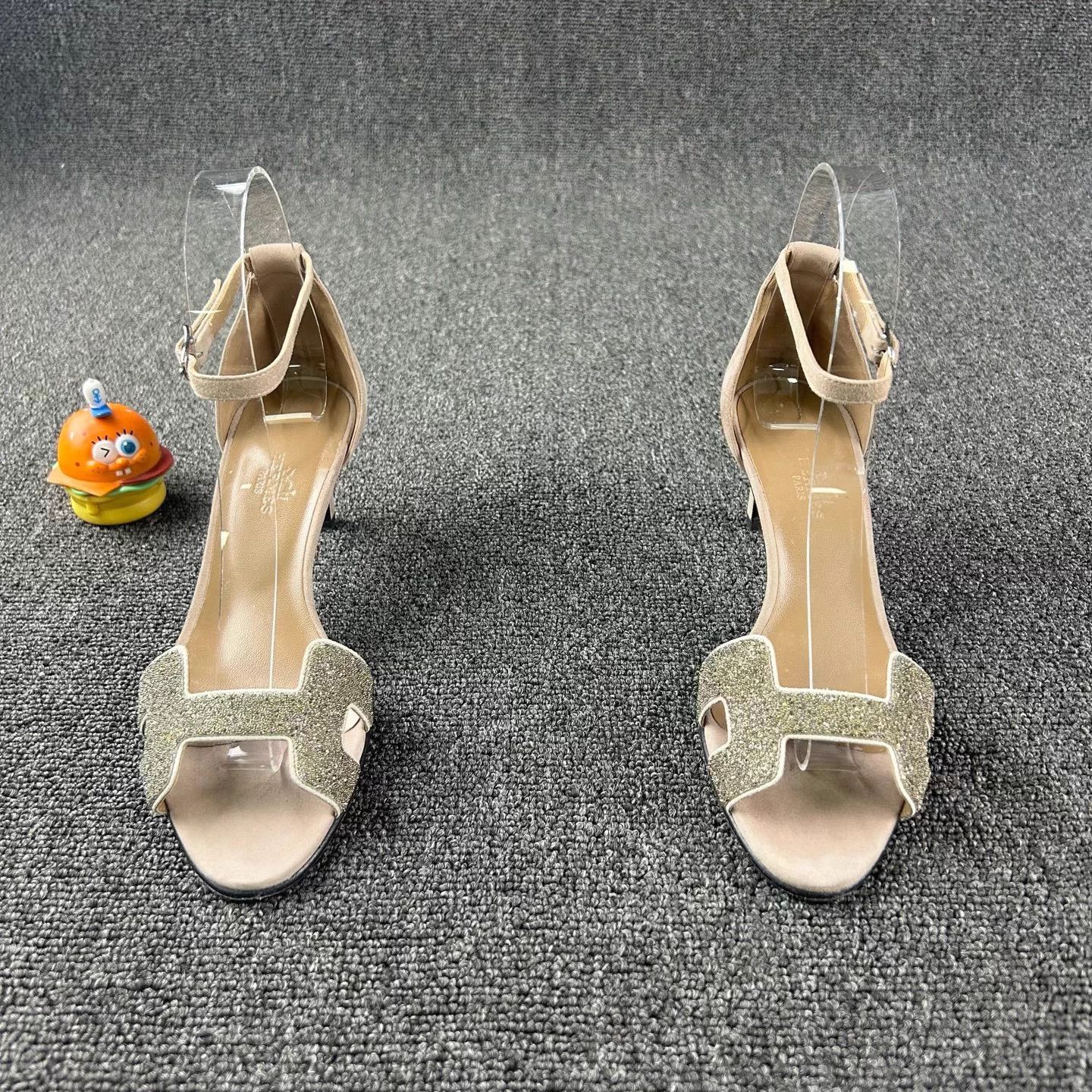 Hermes Hermes Sequin Logo Heels 35.5 Like New Size US 4.5 / IT 34.5 - 2 Thumbnail