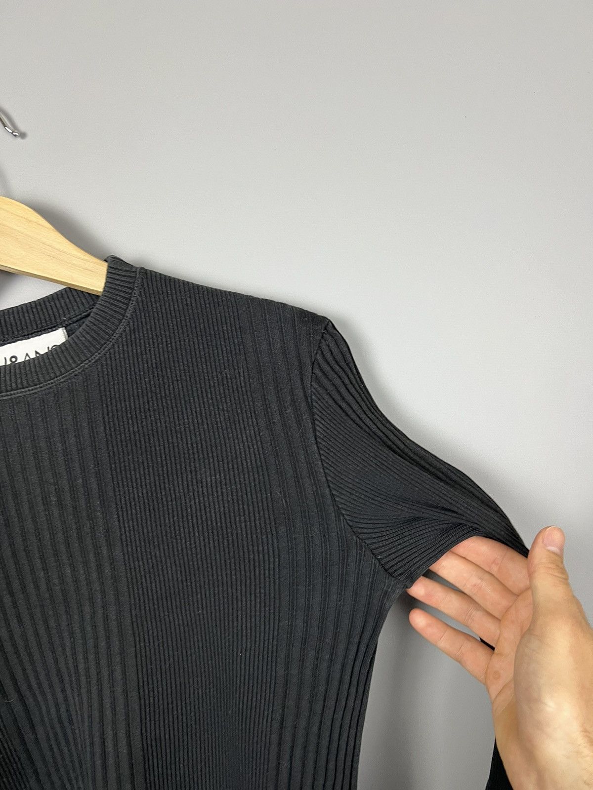 Dolce & Gabbana Dolce & Gabbana jeans long sleeve t shirt tee vintage rare Size M / US 6-8 / IT 42-44 - 4 Thumbnail