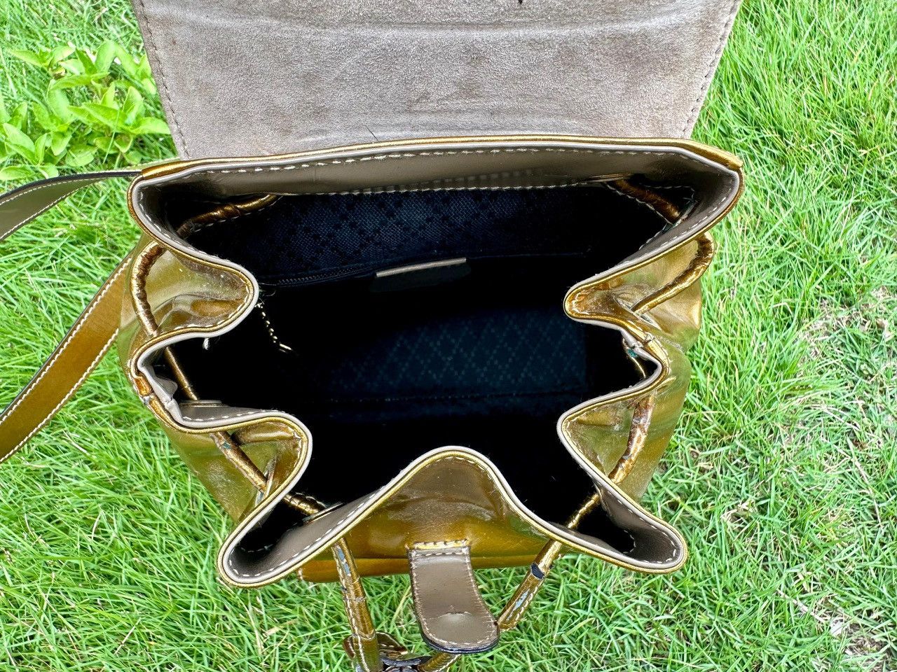 Gucci Authentic Gucci Bamboo Patent Leather Mini Backpack Size ONE SIZE - 12 Thumbnail