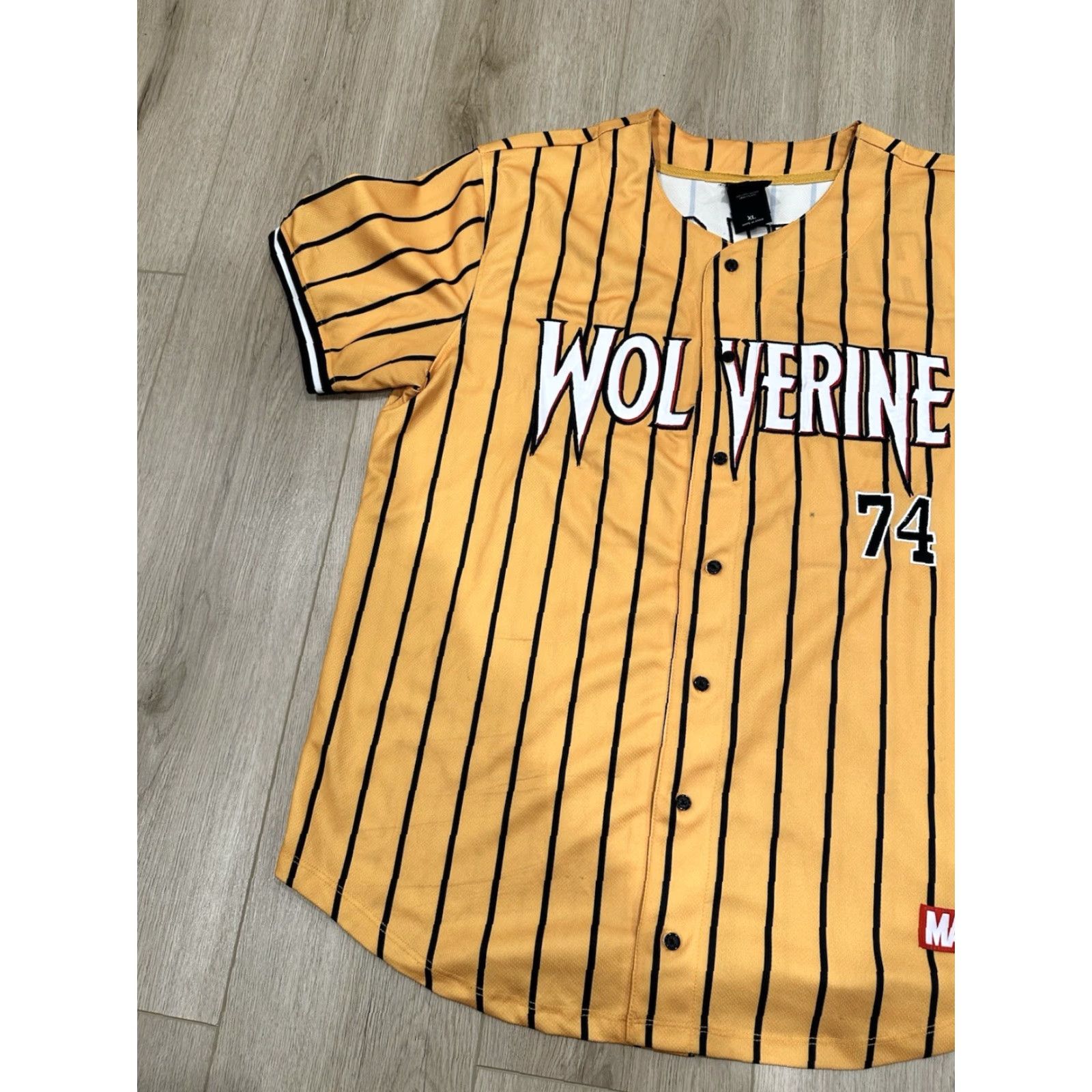 Vintage VINTAGE Marvel Wolverine 74 Howlett Button Up Gold Black Stripe Baseball Jersey Men XL Shirt Mens Gold Stripe Size US XL / EU 56 / 4 - 3 Thumbnail
