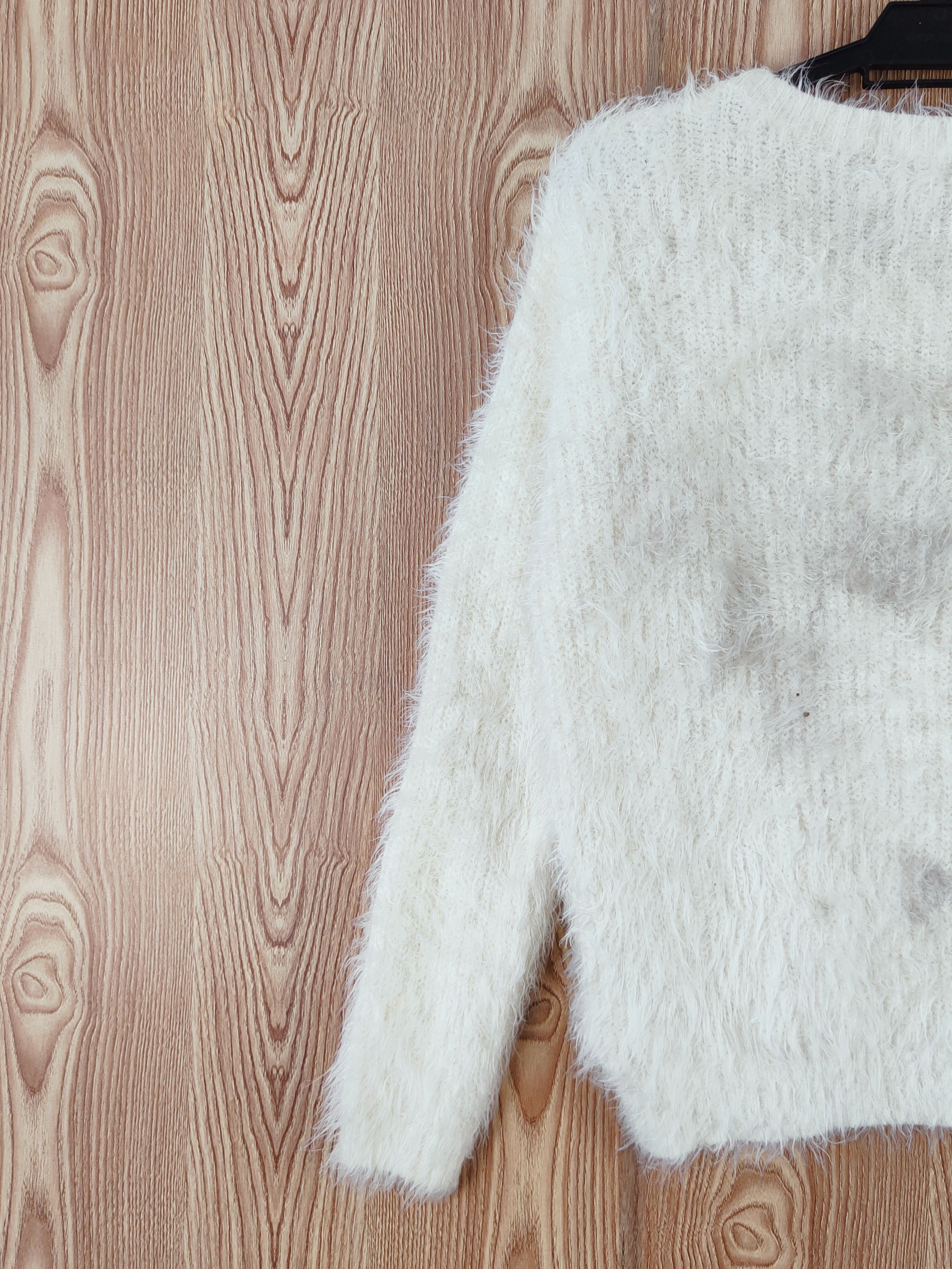 Japanese Brand × Vintage Vintage Design by Chip Clip Sweet Ivory Fur Mohair Knitwear Size L / US 10 / IT 46 - 8 Thumbnail