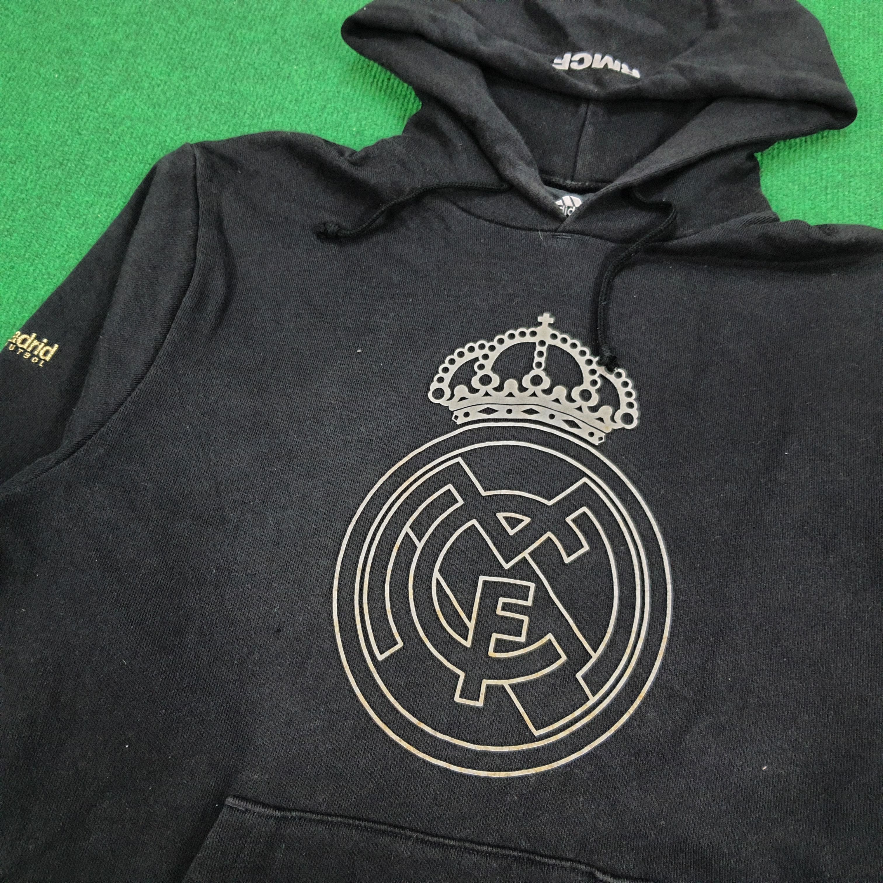 Adidas × Vintage Vintage Adidas Real Madrid Center Logo Hoodie Size US S / EU 44-46 / 1 - 2 Thumbnail