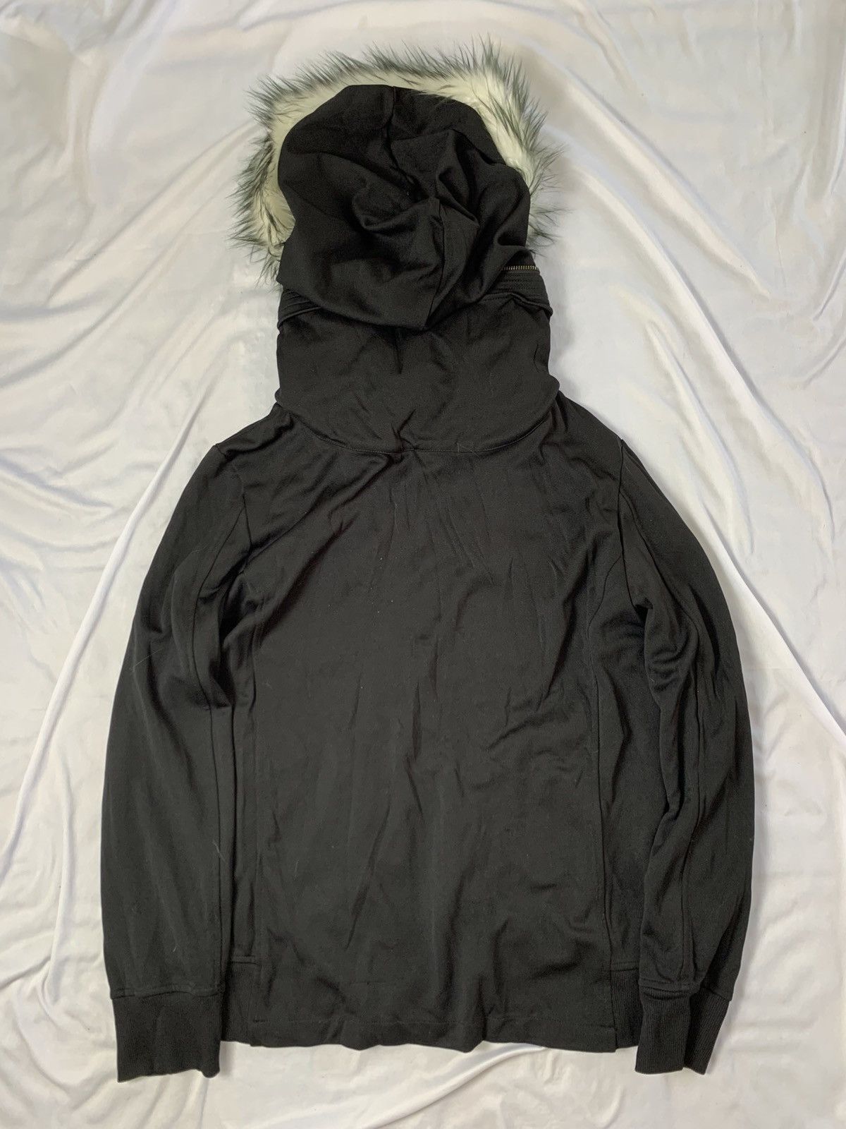 Le Grande Bleu (L.G.B.) Fur hoodie japanese style crazy devil vkei unfefined ifsx Size US L / EU 52-54 / 3 - 10 Thumbnail