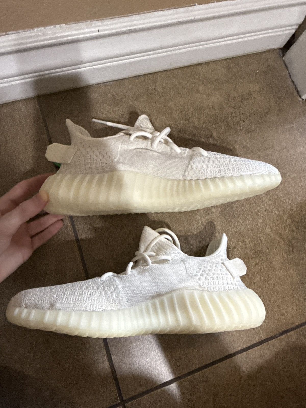 Yeezy Yeezy Boost 350 V2 Bone Size US 10 / EU 43 - 2 Thumbnail